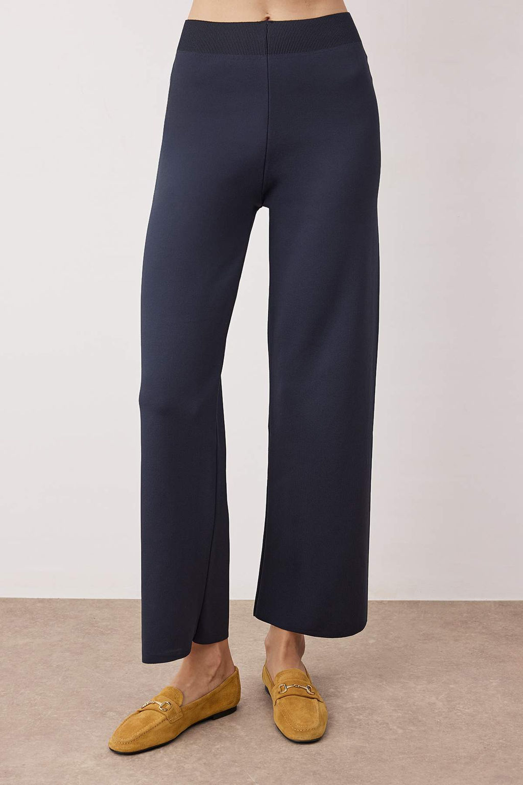 Lacivert V Yaka Dugme Detayl? H?rka-Pantolon Triko Alt - Ust Tak?m TWOAW26AU00045 - Trendyolmilla фото 3