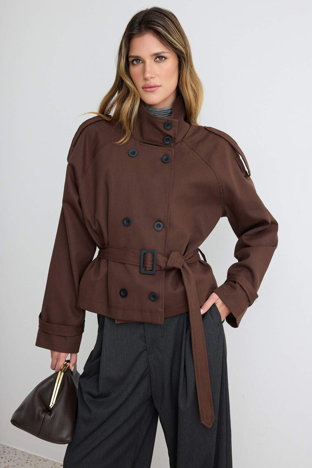 Wardrobe Essentials Kahverengi Regular Dik Yaka Kemerli Gabardin K_sa Tren_kot TWOSS26TR00004 - Trendyolmilla фото 2