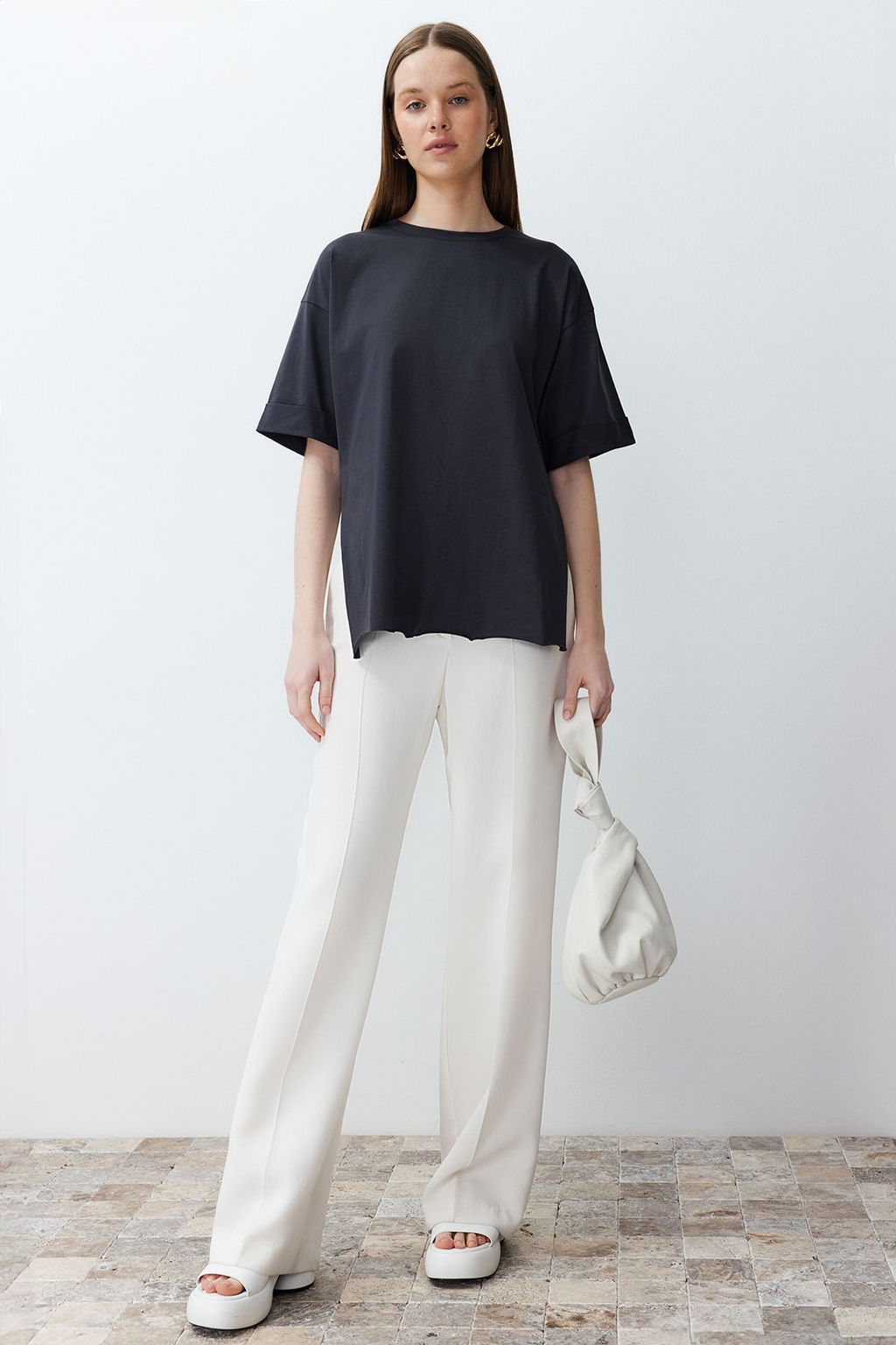 Antrasit %100 Pamuk Duble Kol Asimetrik Boyfriend Orme T-Shirt TWOSS20TS0828