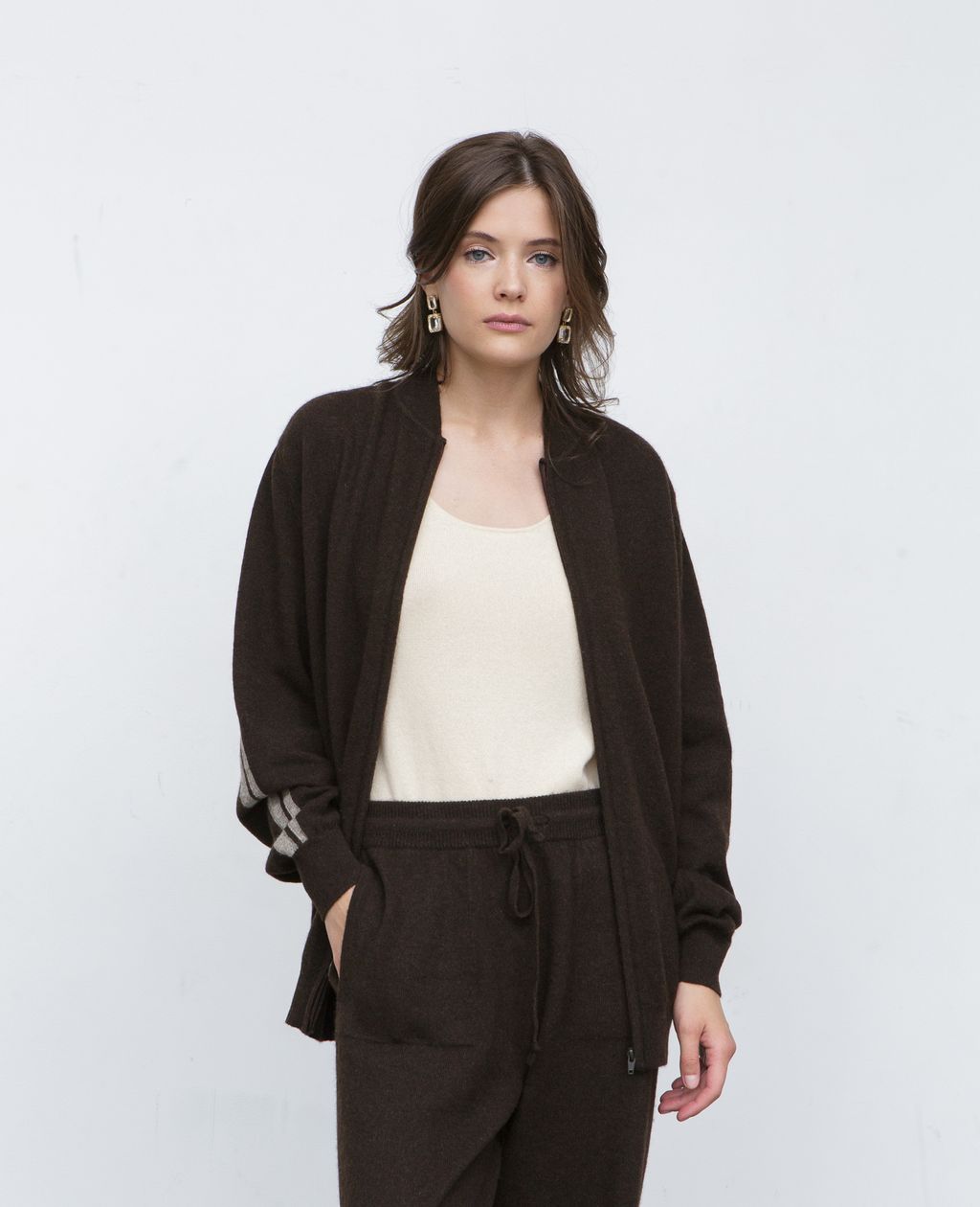 Джемпер из пуха яка 08336 темно-коричневый