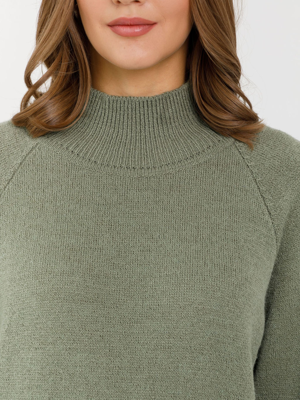 Свитер вязаный