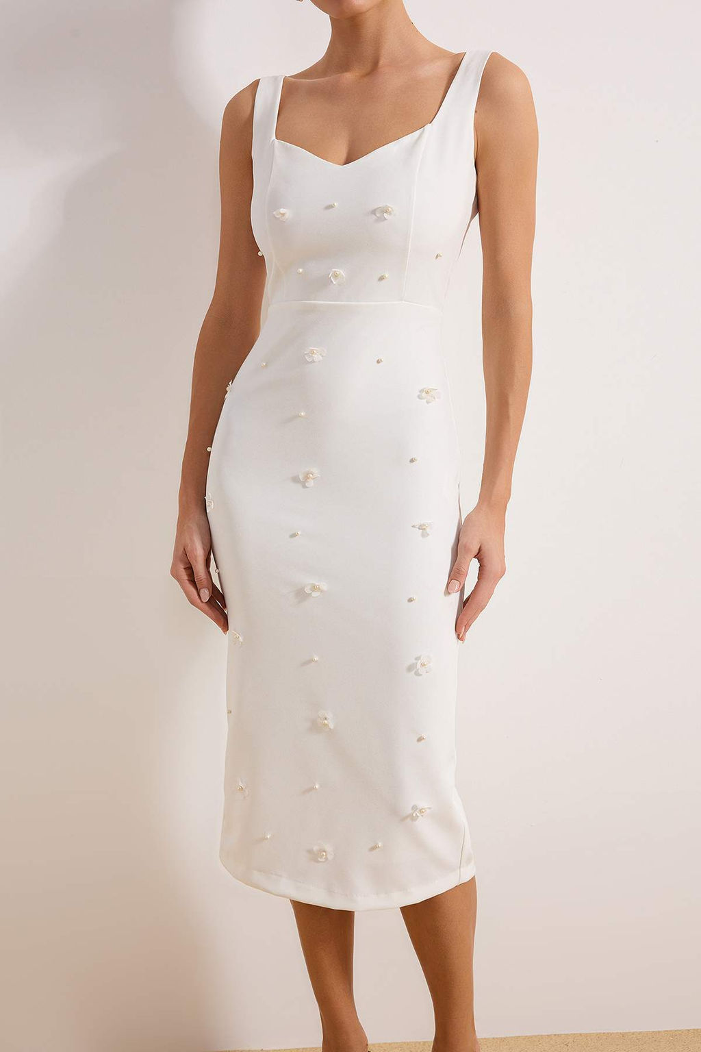 Beyaz Cicek Aplike Detayl? Astarl? Dokuma Dugun/Nikah Elbise TPRSS26EL00045