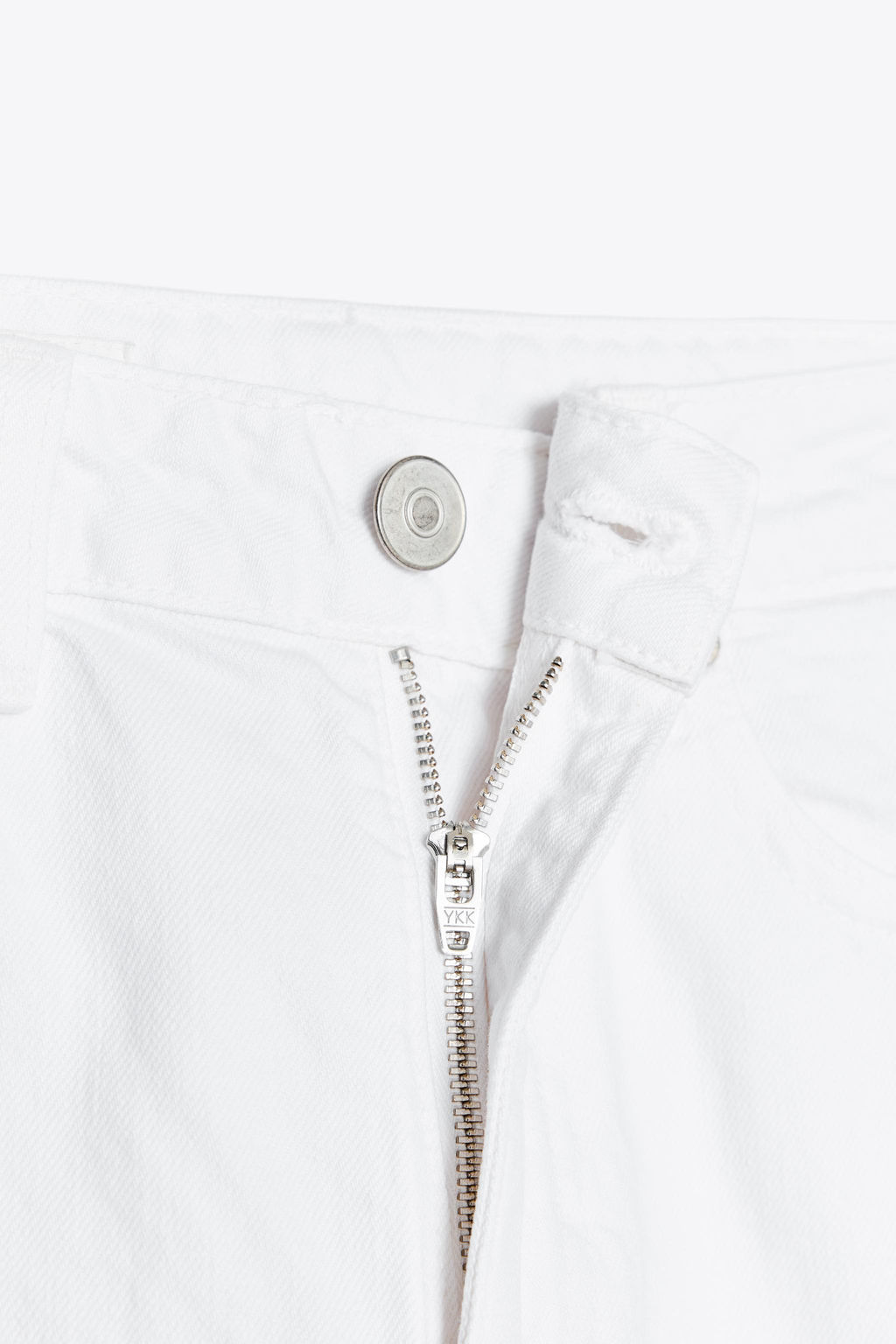 TRF MOM FIT HIGH-WAIST JEANS