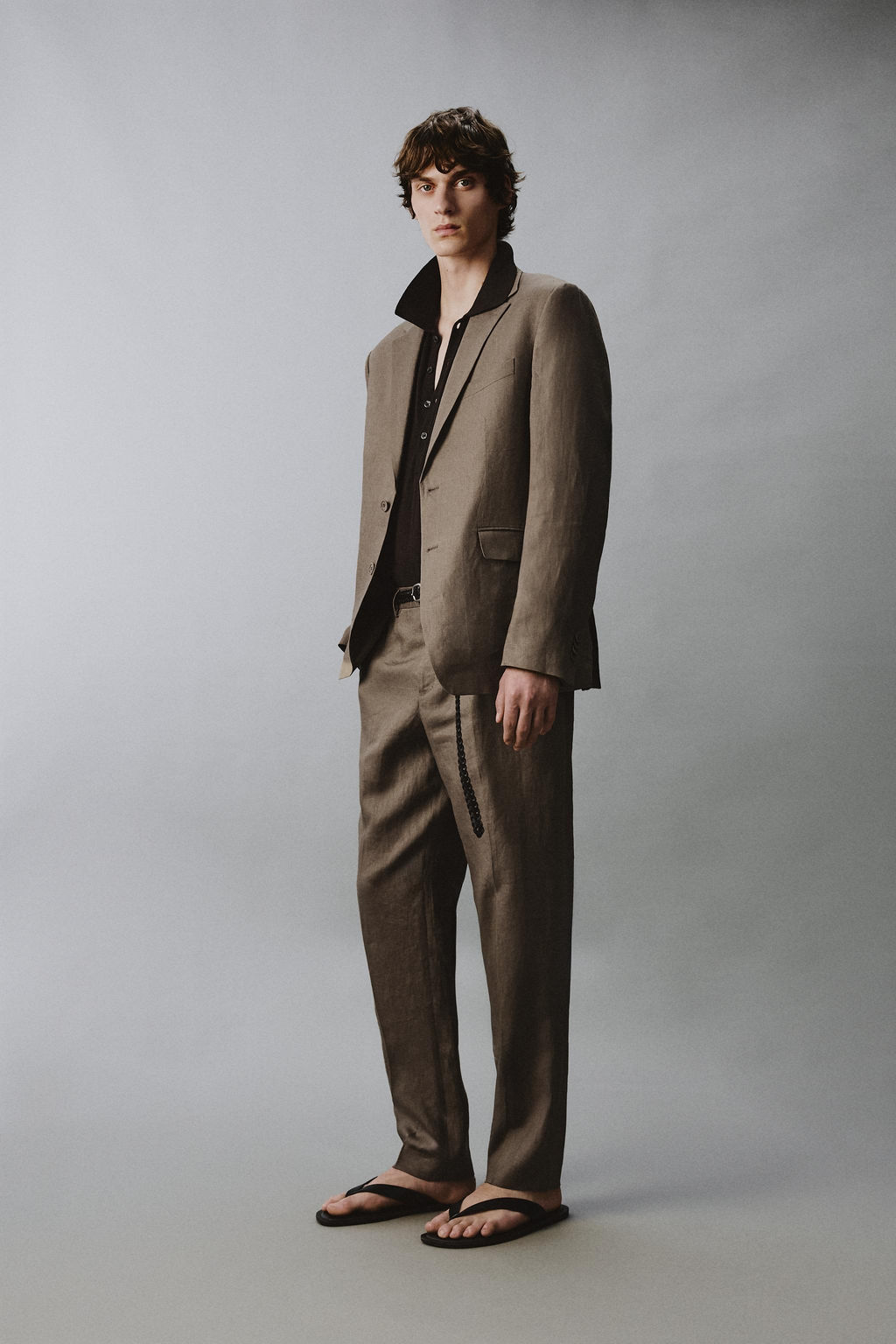 PANTAL?N TRAJE 100% LINO / Vis?n vigor? - Zara фото 4