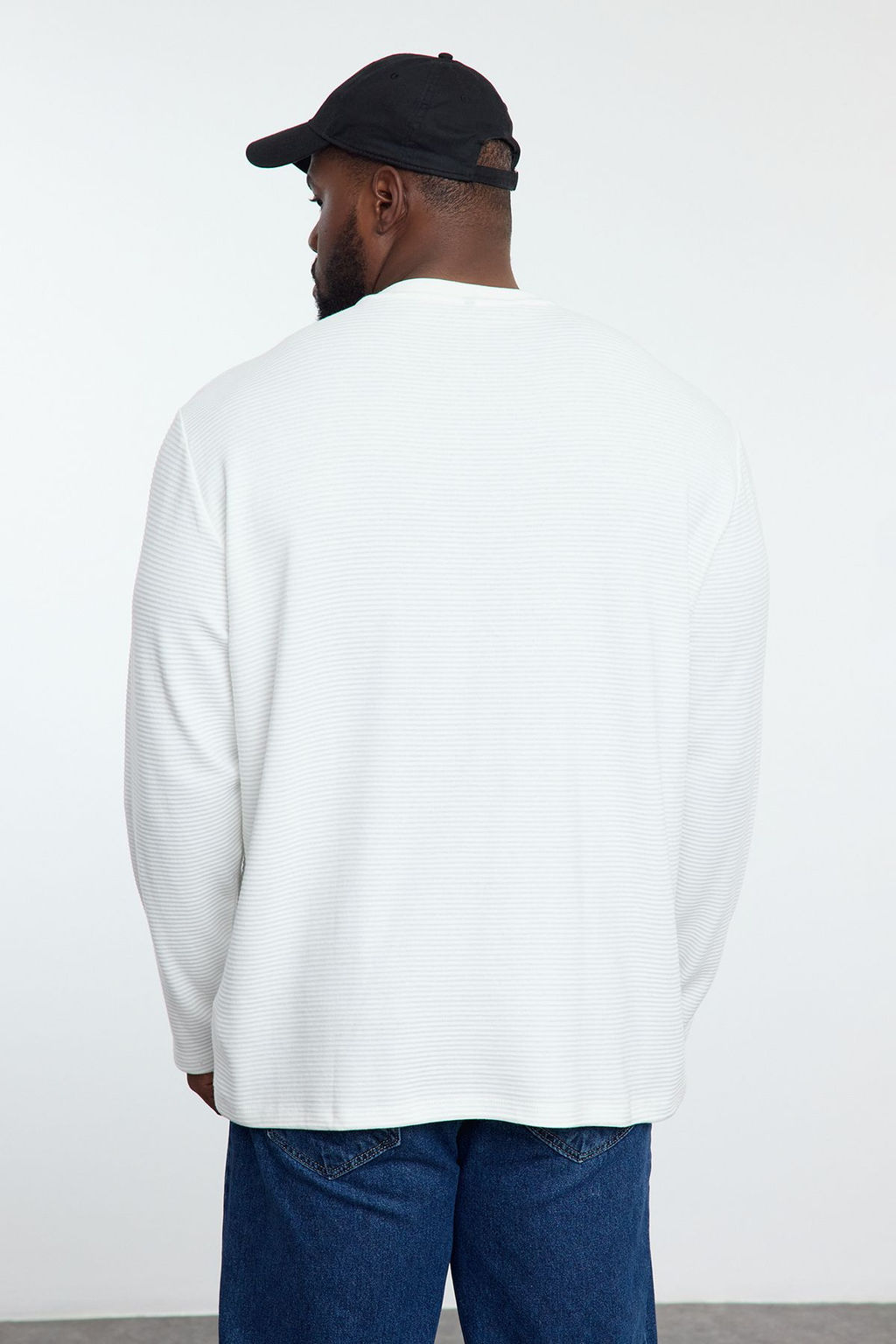 TRENDYOL MAN Buyuk Beden Siyah %100 Pamuk Regular/Normal Kesim Dokulu Kal?n Rahat T-Shirt TMNAW25BF00001 - Trendyolmilla фото 5