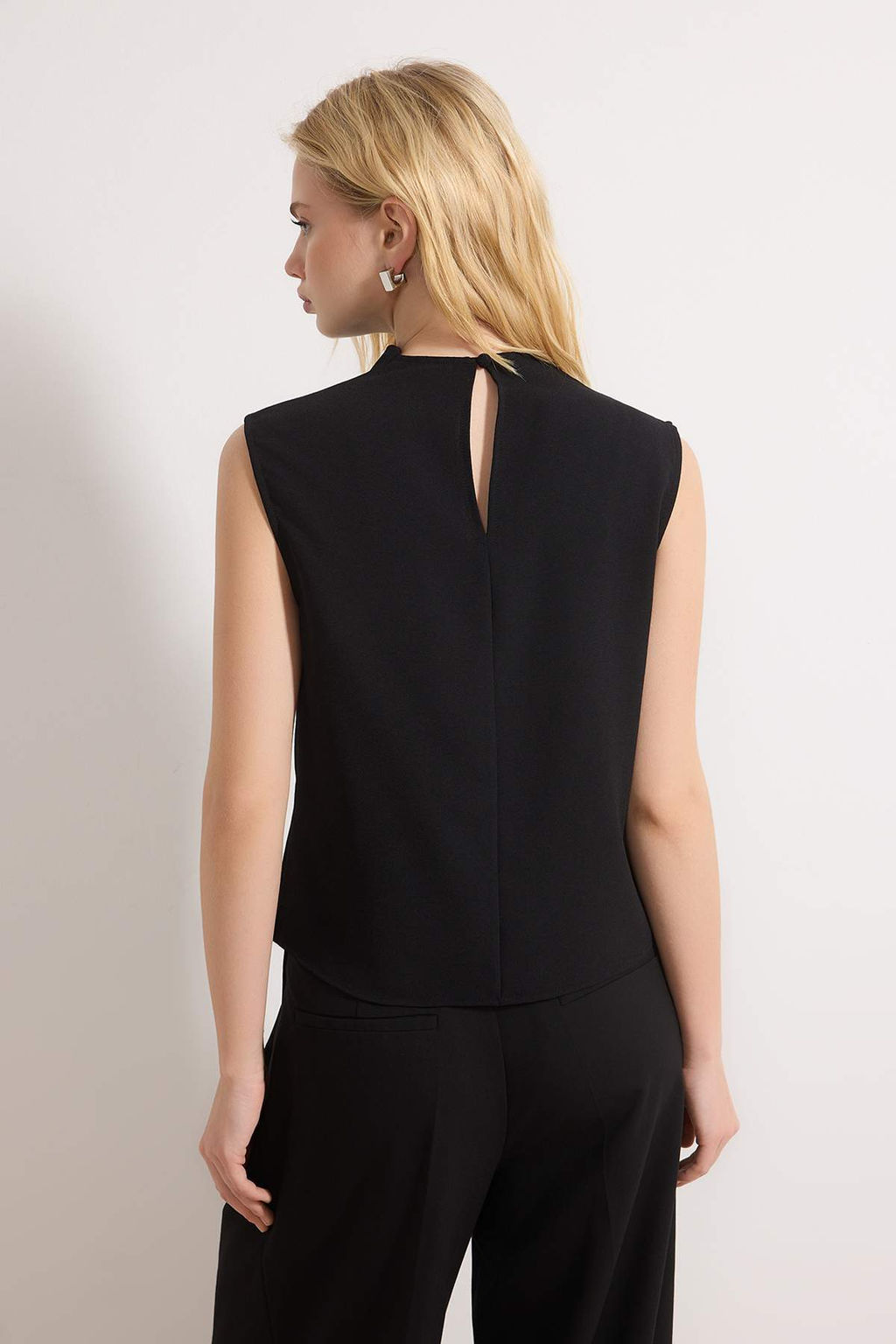 Siyah Degaje Yaka S?k Dokuma Krep Bluz TWOSS26BZ00395 - Trendyolmilla фото 4