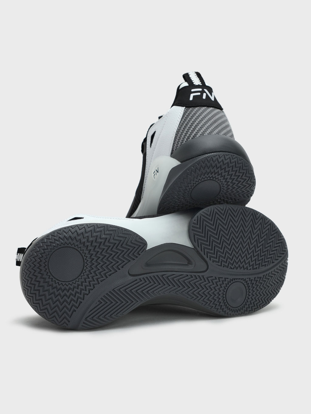 Баскетбольные кроссовки FN Dunkify (Black/White)