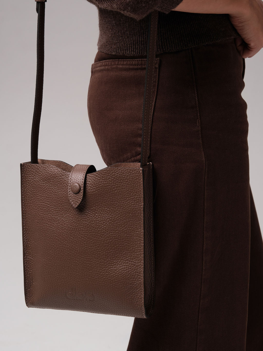 Кожаная сумка кросс-боди Leya DBR 30919 коричневый какао  фото 4