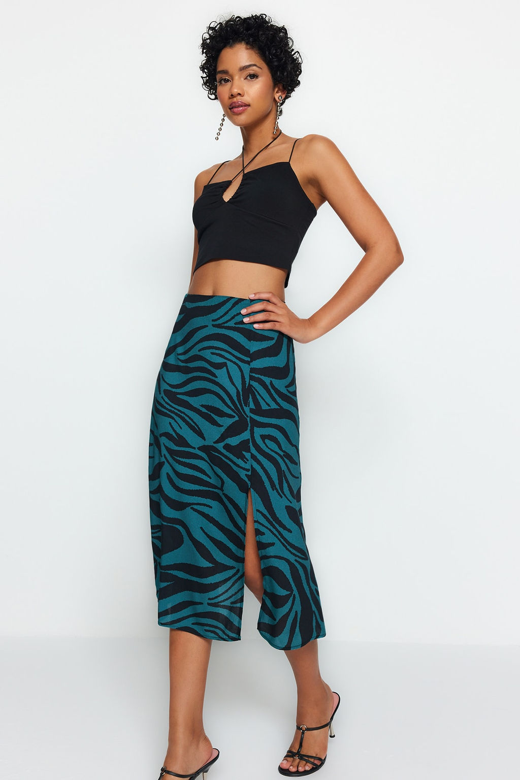 TRENDYOLMILLA Siyah Y?rtmacl? Detayl? Viskon Kumasl? Hayvan Desenli Midi Dokuma Etek TWOAW22ET0447 фото 3