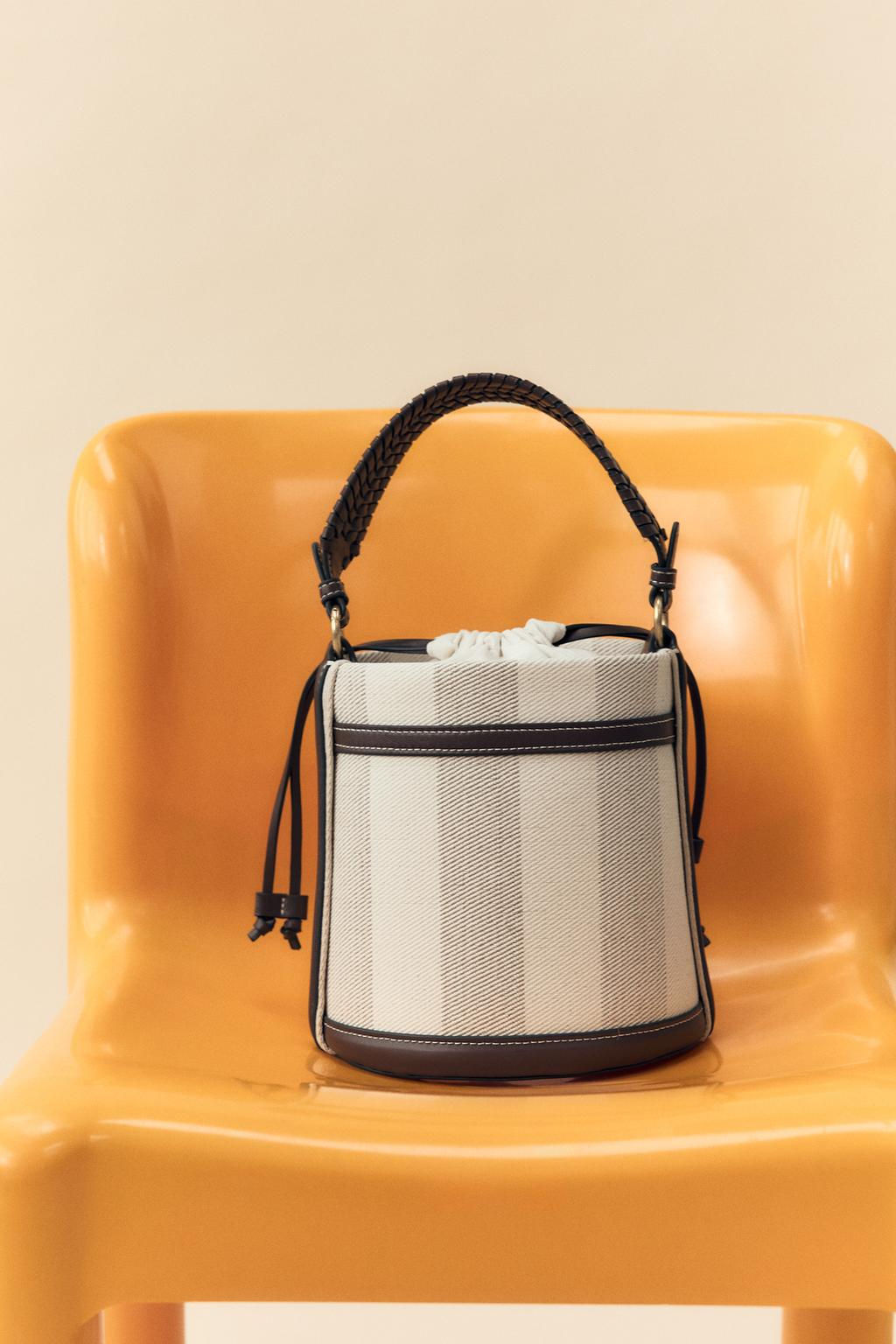 STRIPED CANVAS BUCKET BAG - Zara фото 2