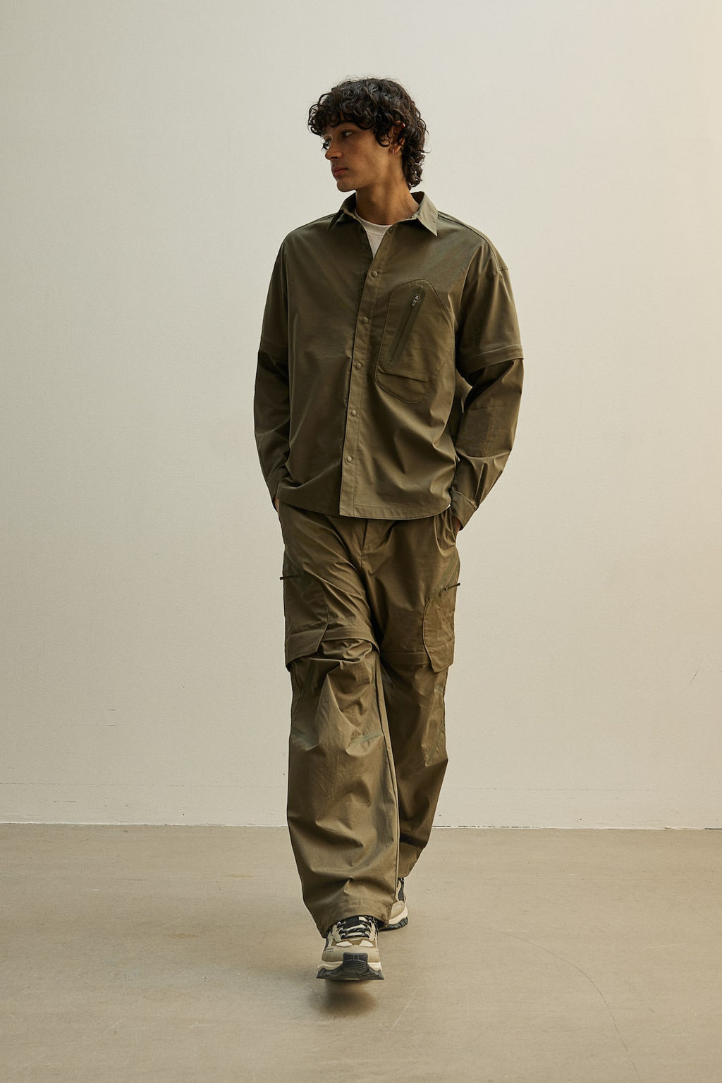 Camisa deportiva zip-off en DryMove Loose Fit - H&m фото 3