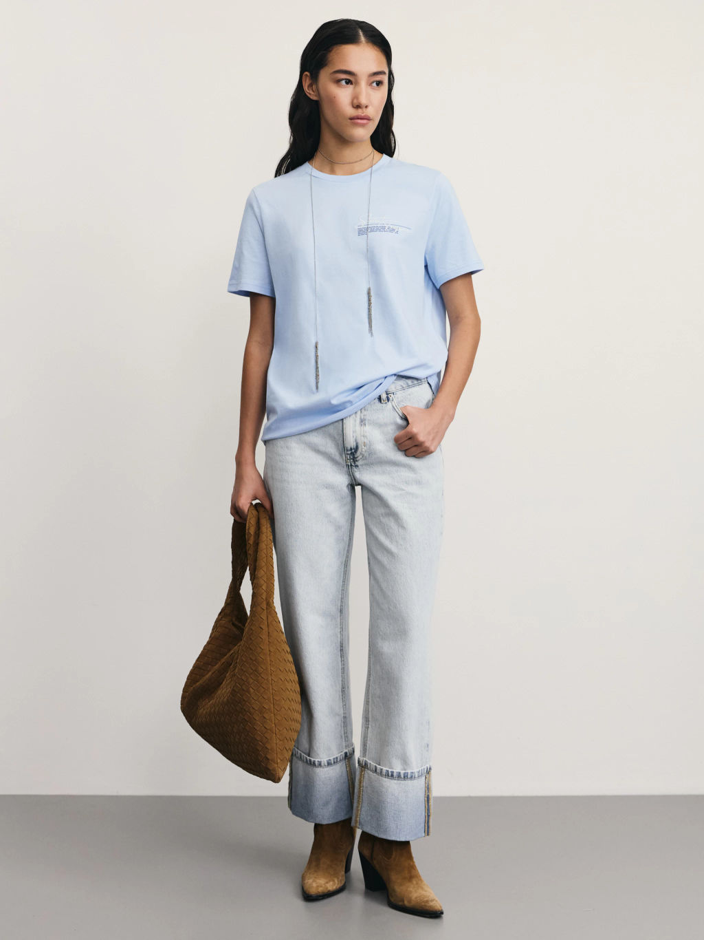 Базовая футболка с вышивкой / Zarina  фото 2