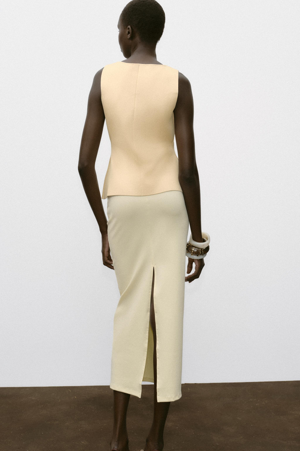 BUTTONED KNIT WAISTCOAT