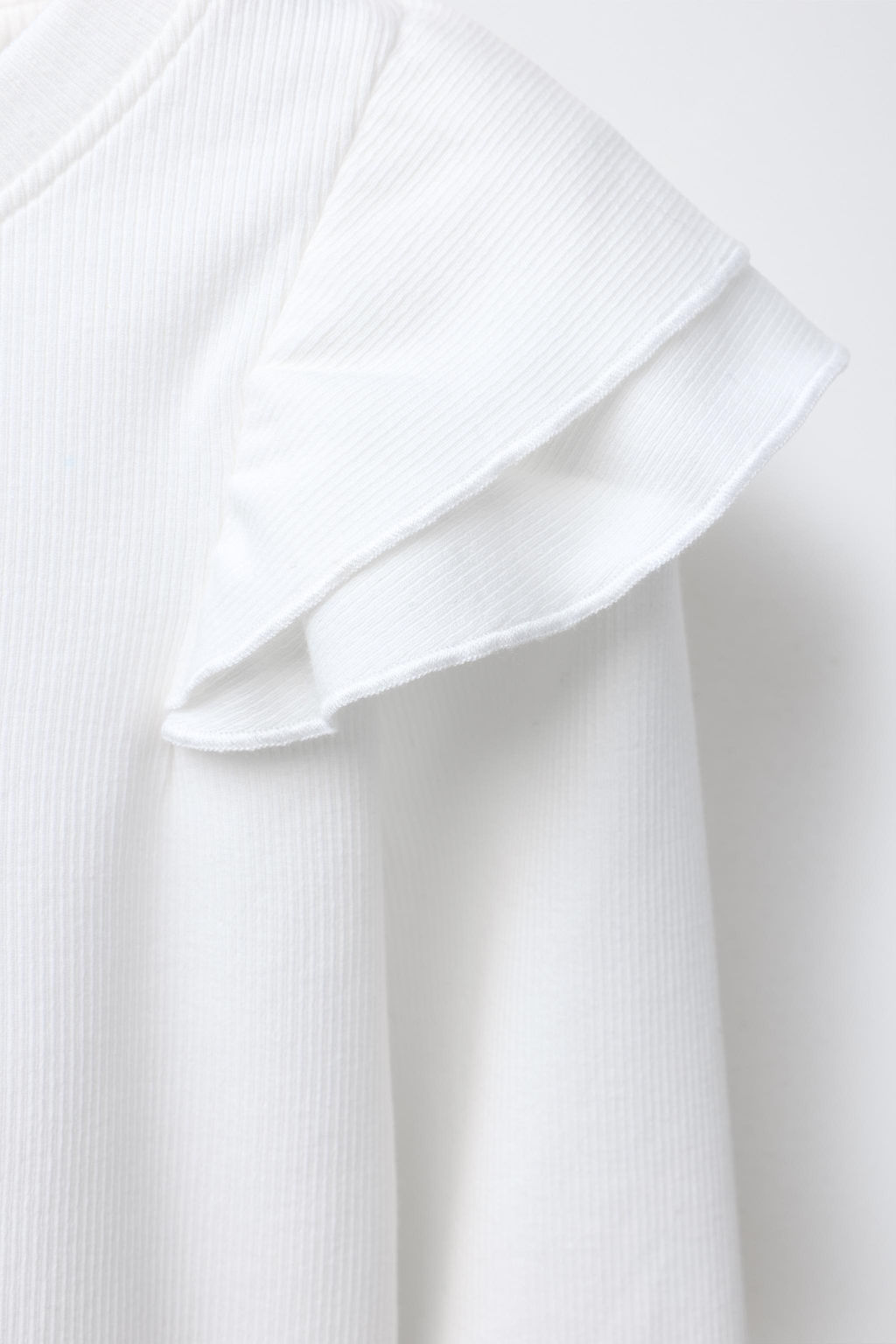 RIB T-SHIRT WITH RUFFLE TRIMS - Zara фото 3