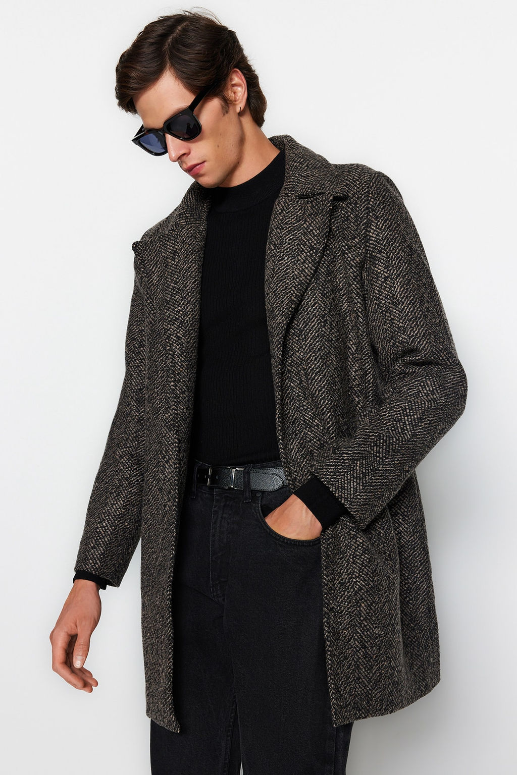 TRENDYOL MAN Siyah Erkek Regular Fit K?sl?k Kase Kaban TMNAW24KB00003
