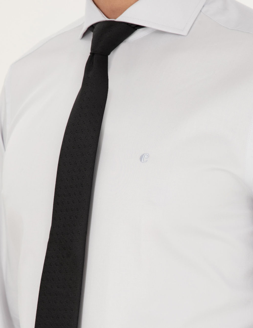 Светло-серая классическая рубашка приталенного кроя с итальянским воротником - Cacharel фото 7