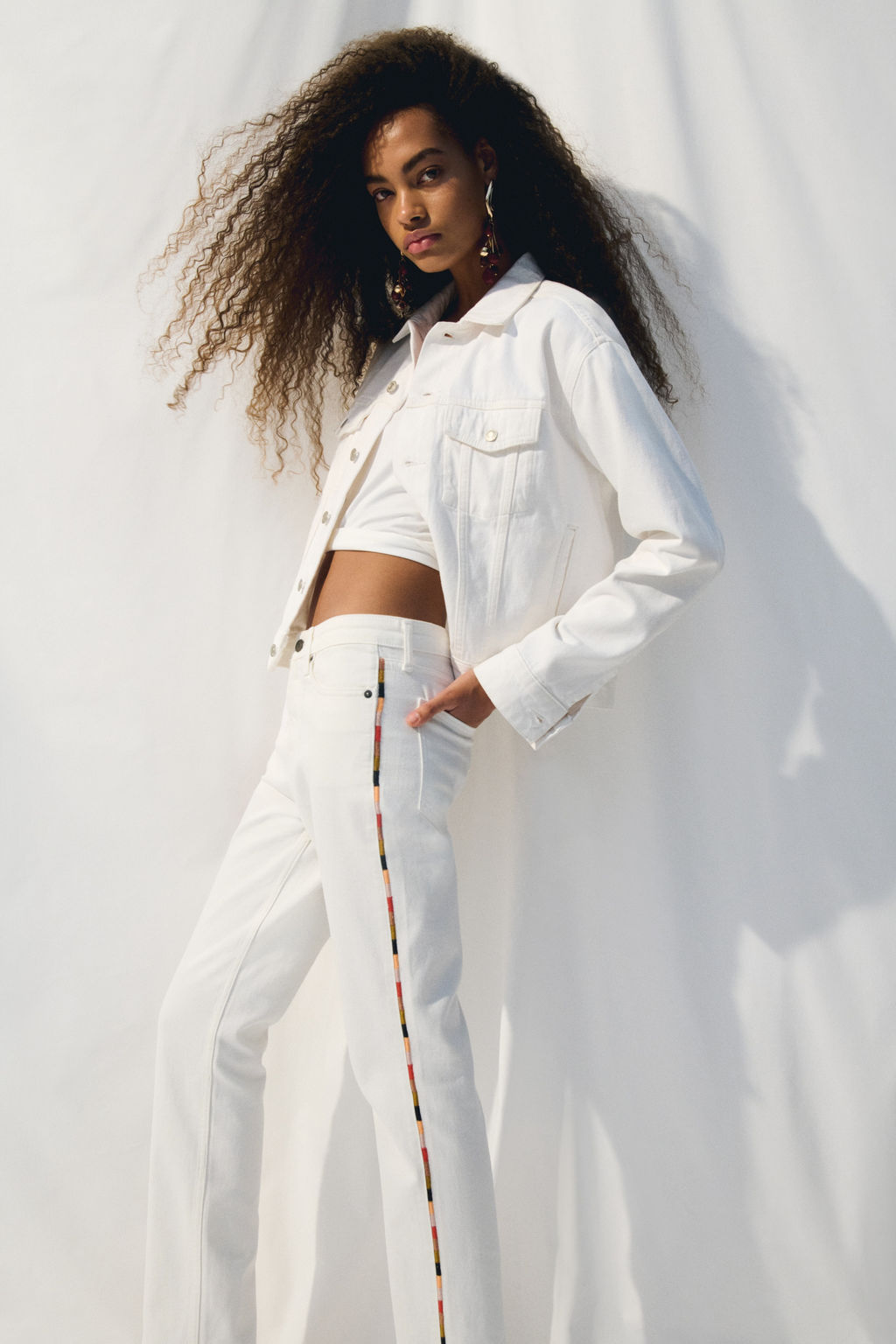 Vaquero con franjas laterales Straight Regular - H&m фото 4