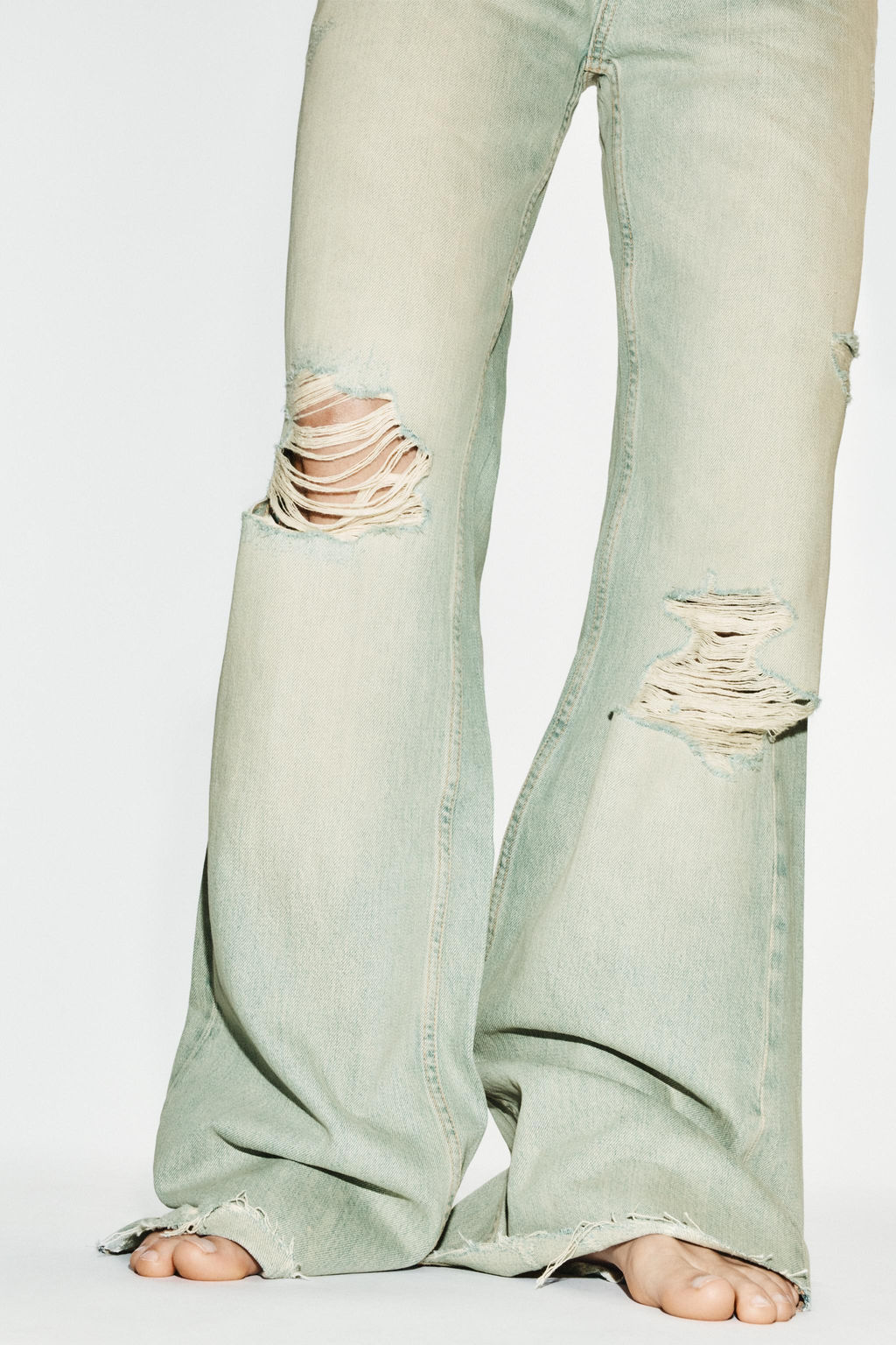 JEANS FLARE TRF TIRO MEDIO ROTOS / Azul / Verde - Zara фото 2