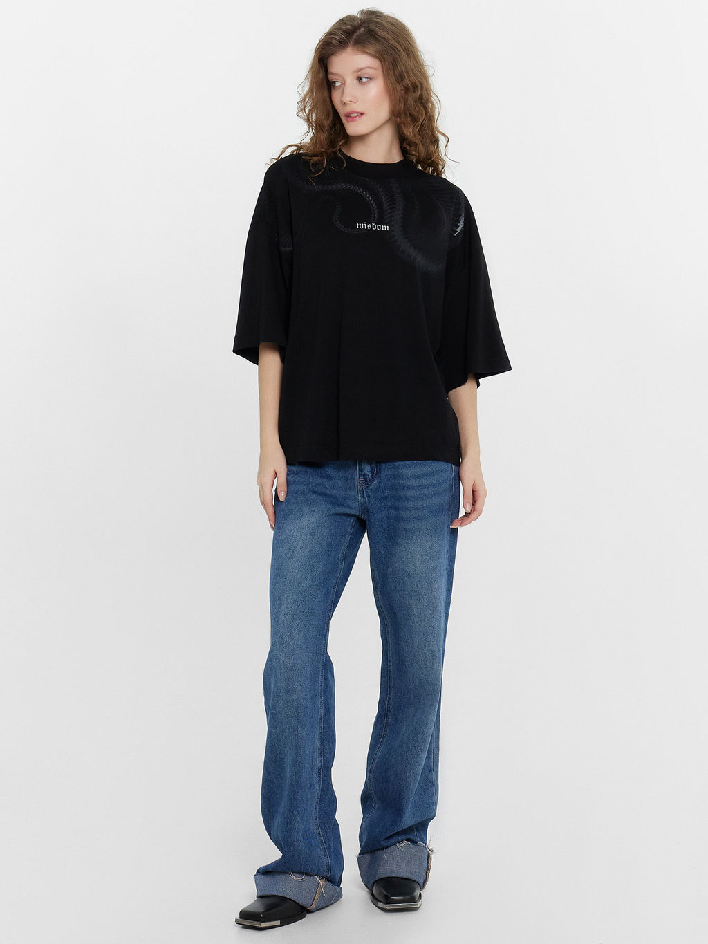 Футболка женская оверсайз черная с принтом черный +печать 112874 - Mark formelle фото 3