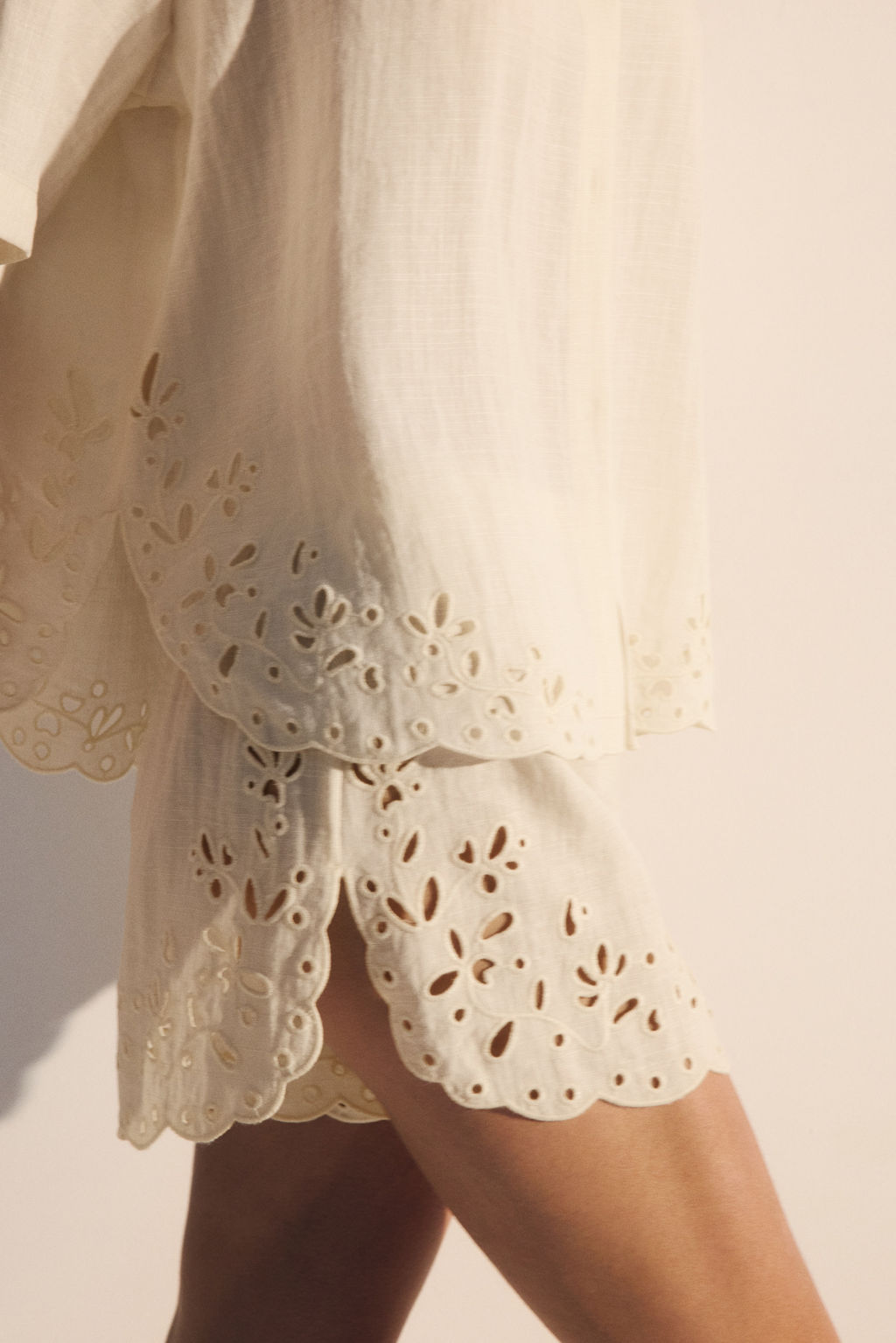 Camisa playera con bordado ingl?s - H&m фото 6
