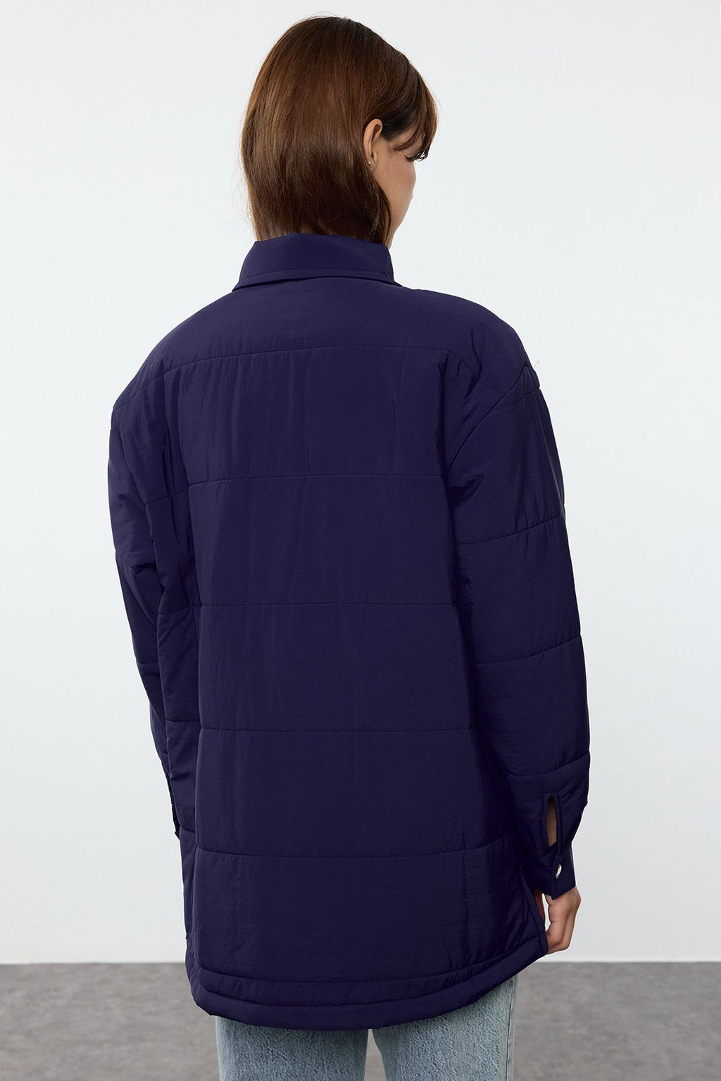 TRENDYOLMILLA Lacivert Oversize Kal?p Shacket Kapitone Sisme Mont TWOAW25MO00185  фото 5