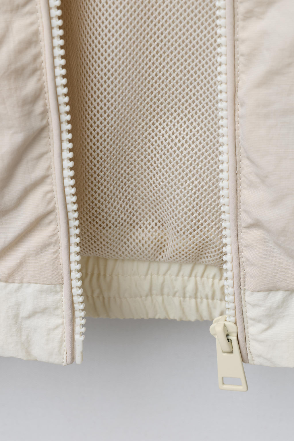 ULTRALIGHT LACE JACKET - Zara фото 5