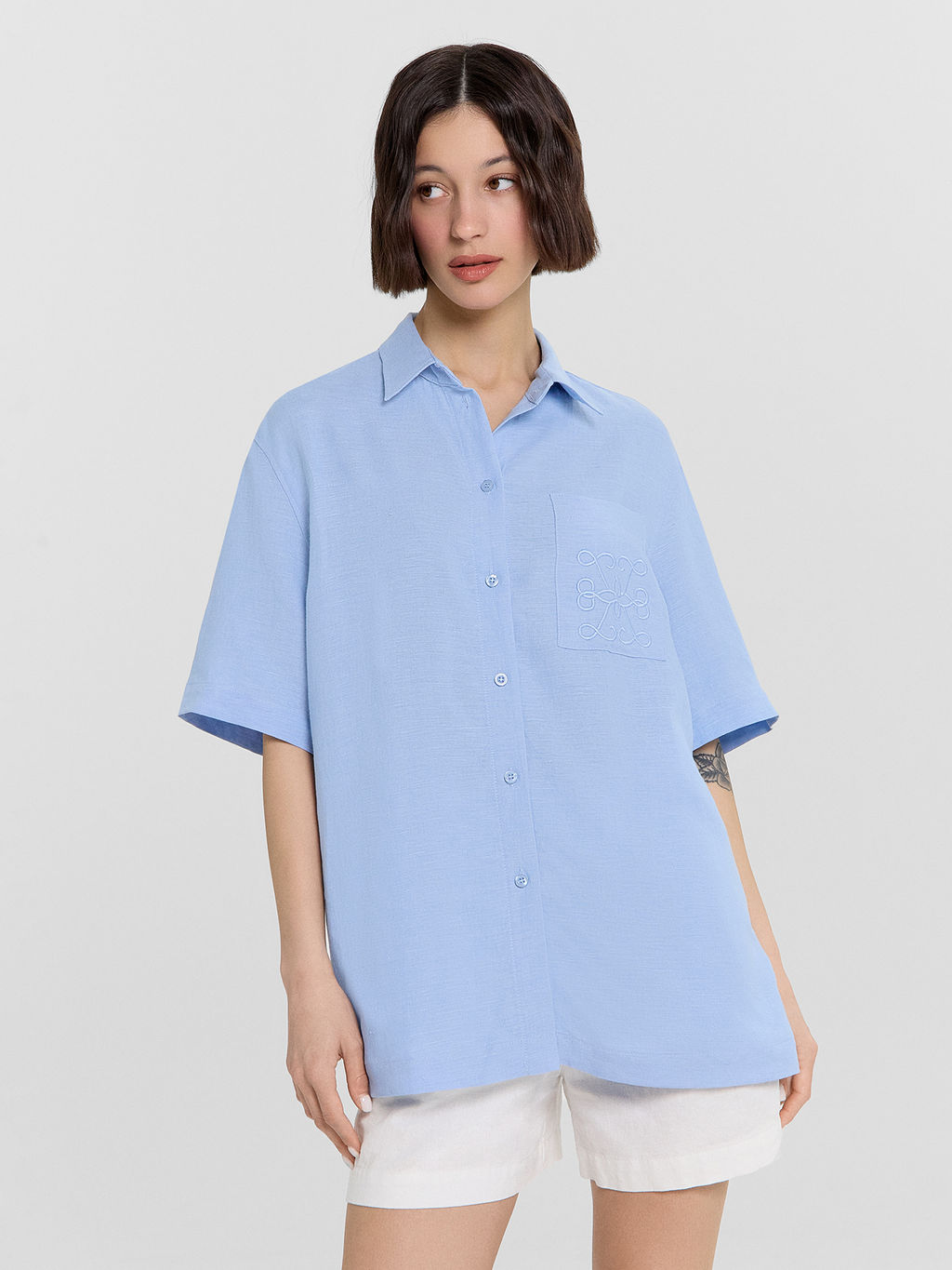 Рубашка женская голубая