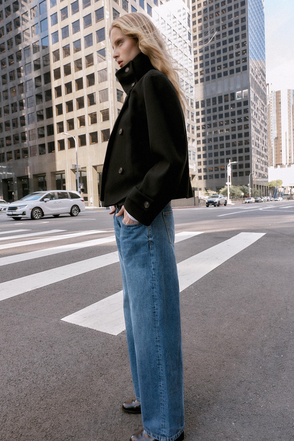 SHORT COAT WITH HIGH COLLAR - Zara фото 7