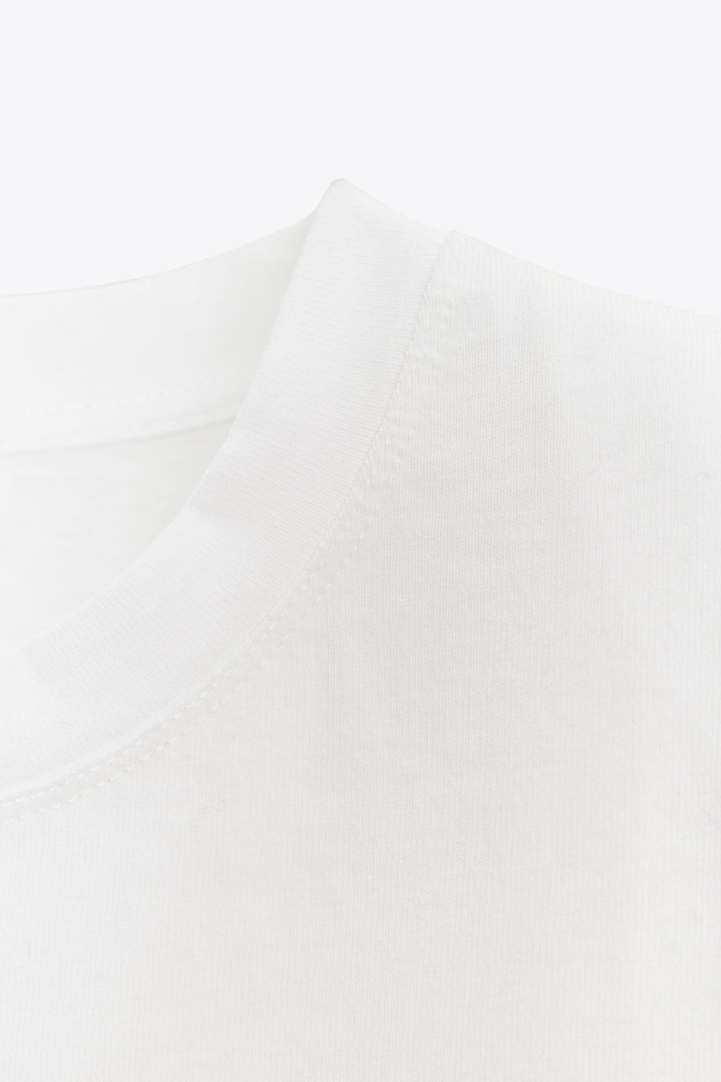 SLEEVELESS SHOULDER PAD T-SHIRT - Zara фото 16