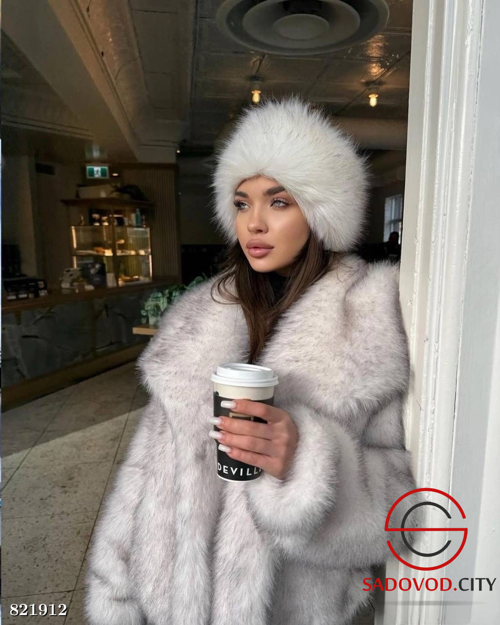 Шуба женская из искусственного меха