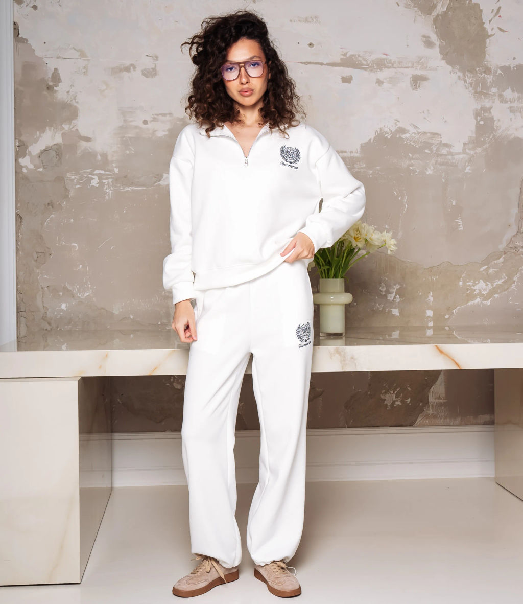 Спортивный костюм #КТ23710, белый