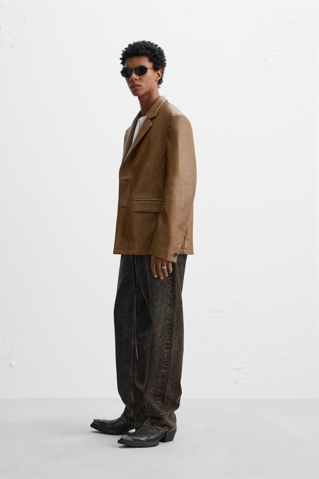 LIMITED EDITION LEATHER EFFECT BLAZER - Zara фото 5