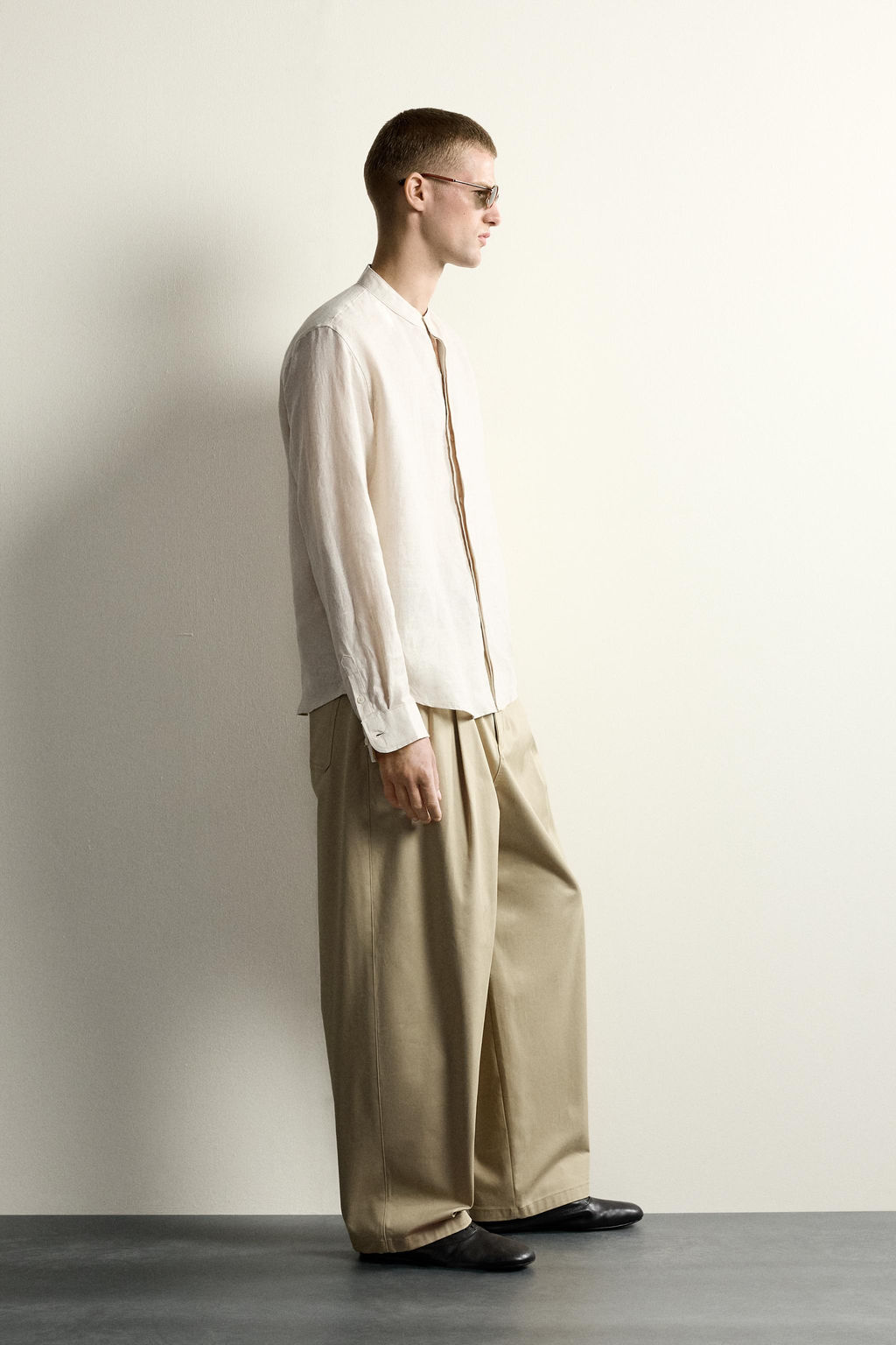 CAMISA RELAXED FIT 100% LINO / Beige claro - Zara фото 4