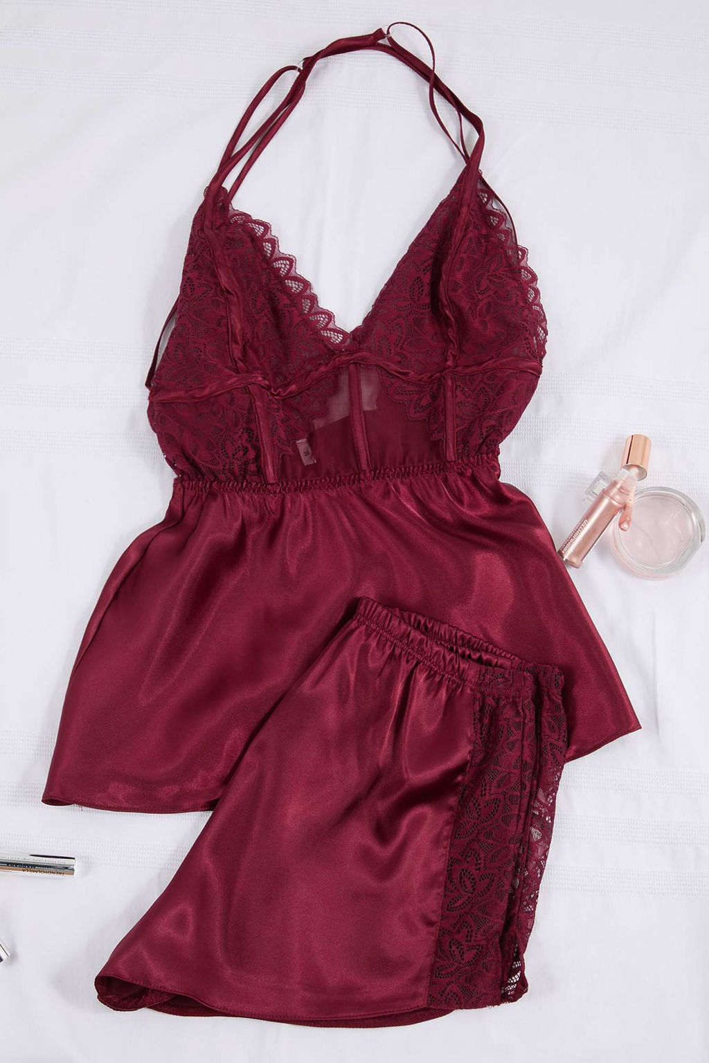 Trendyolmilla Siyah Dantel ve S?rt Detayl? Ip Ask?l? Saten Sortlu Dokuma Pijama Tak?m? THMSS25PT00287  фото 6