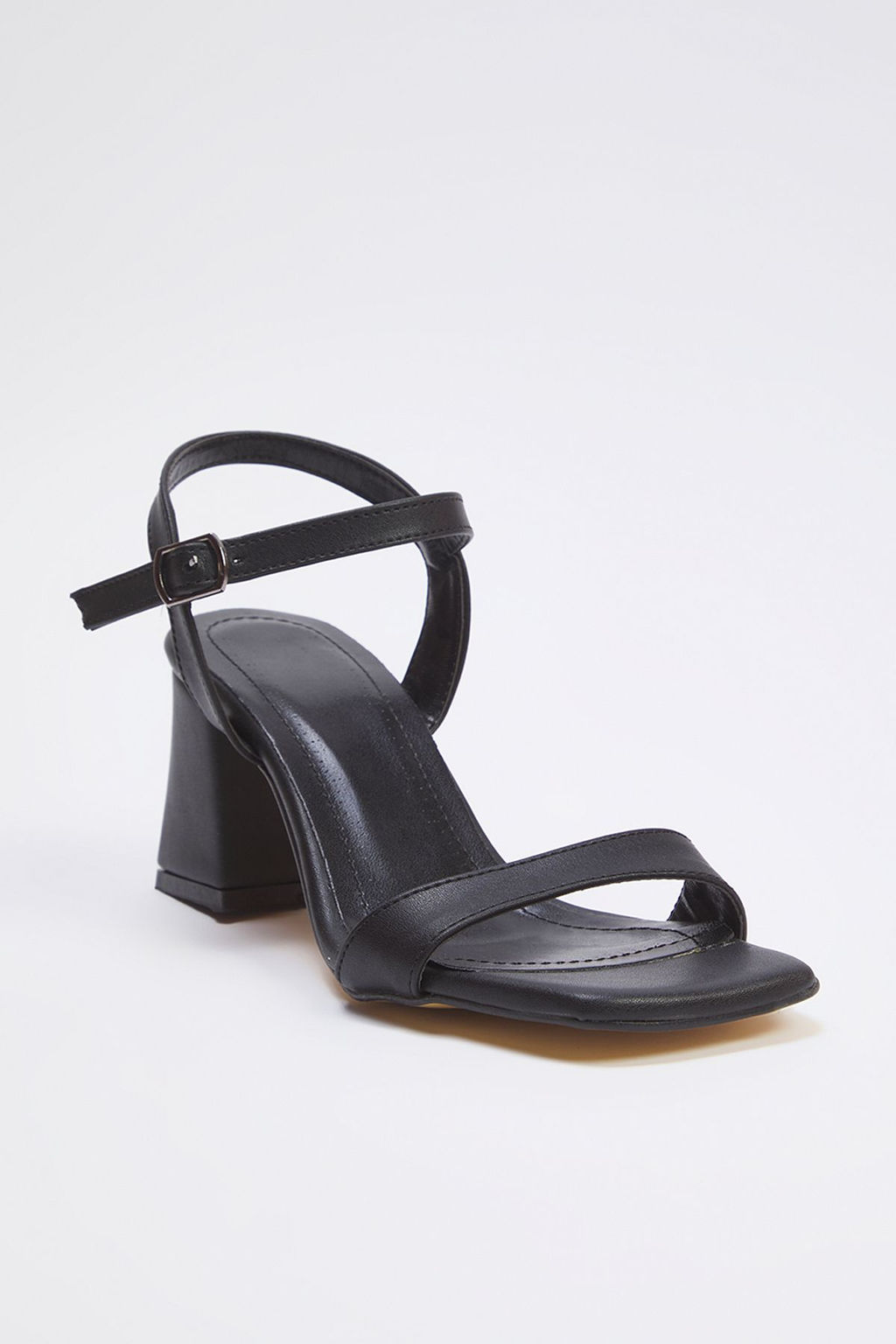 Trendyol Shoes Siyah Bilekten Baglamal? Kare Burun Kad?n Blok Topuklu Sandalet TAKSS25TO00051 - Trendyolmilla фото 4