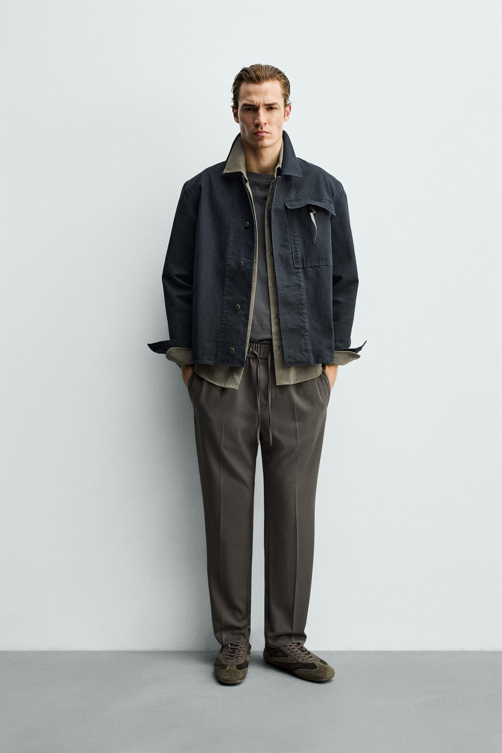 PANTAL?N CINTURA JOGGER CONFORT / Verde medio