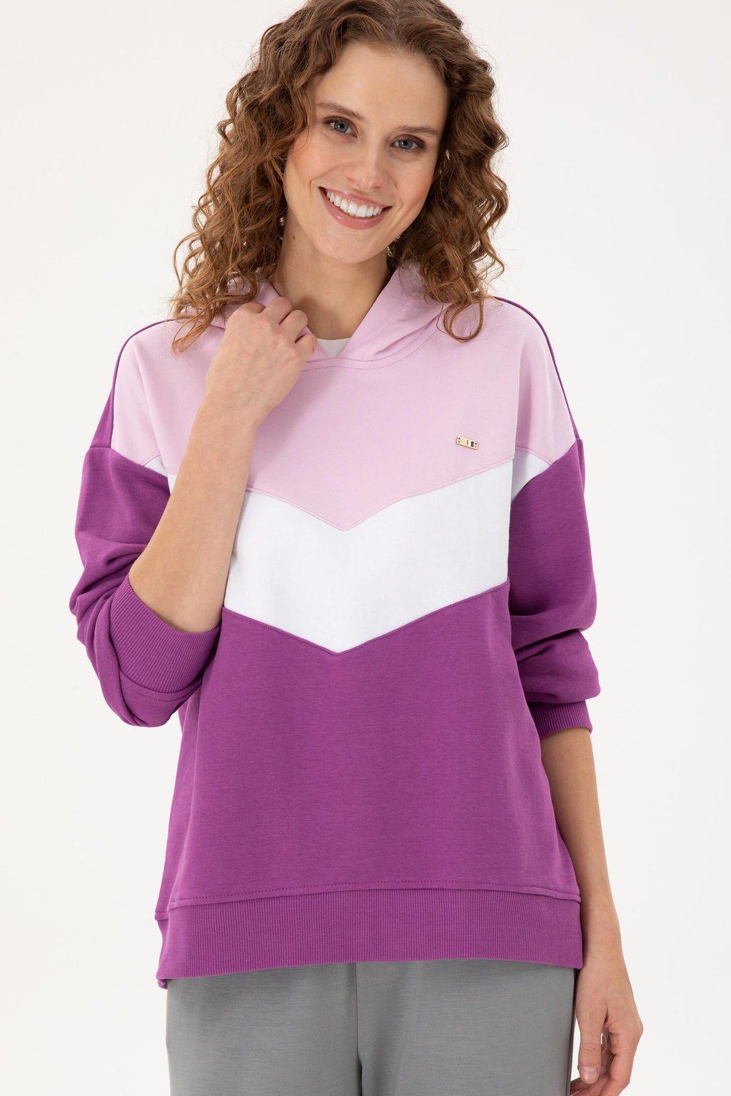 Женский фиолетовый свитшот Неожиданная скидка в корзине - U.s. polo assn фото 3