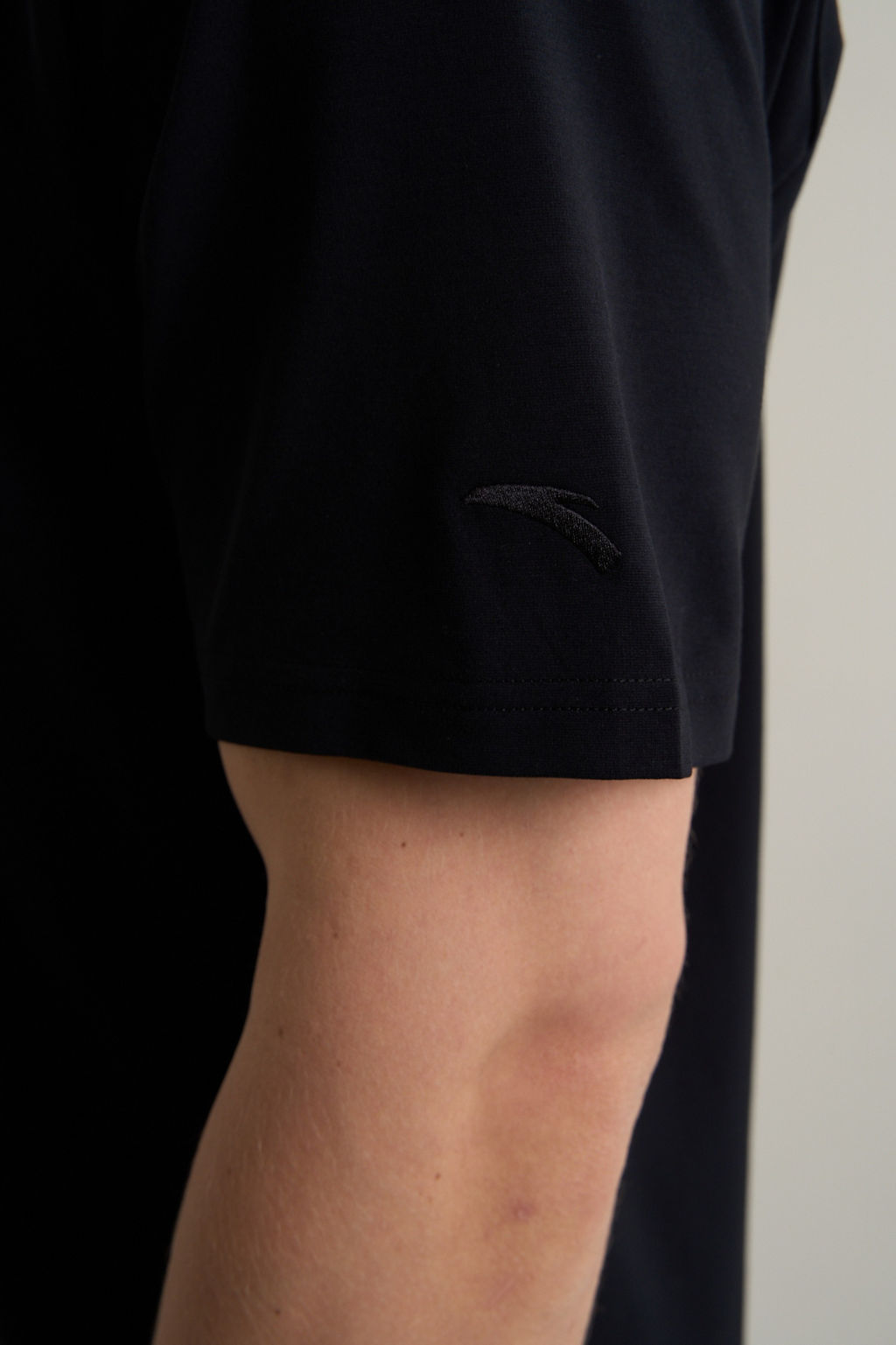 Футболка Черный