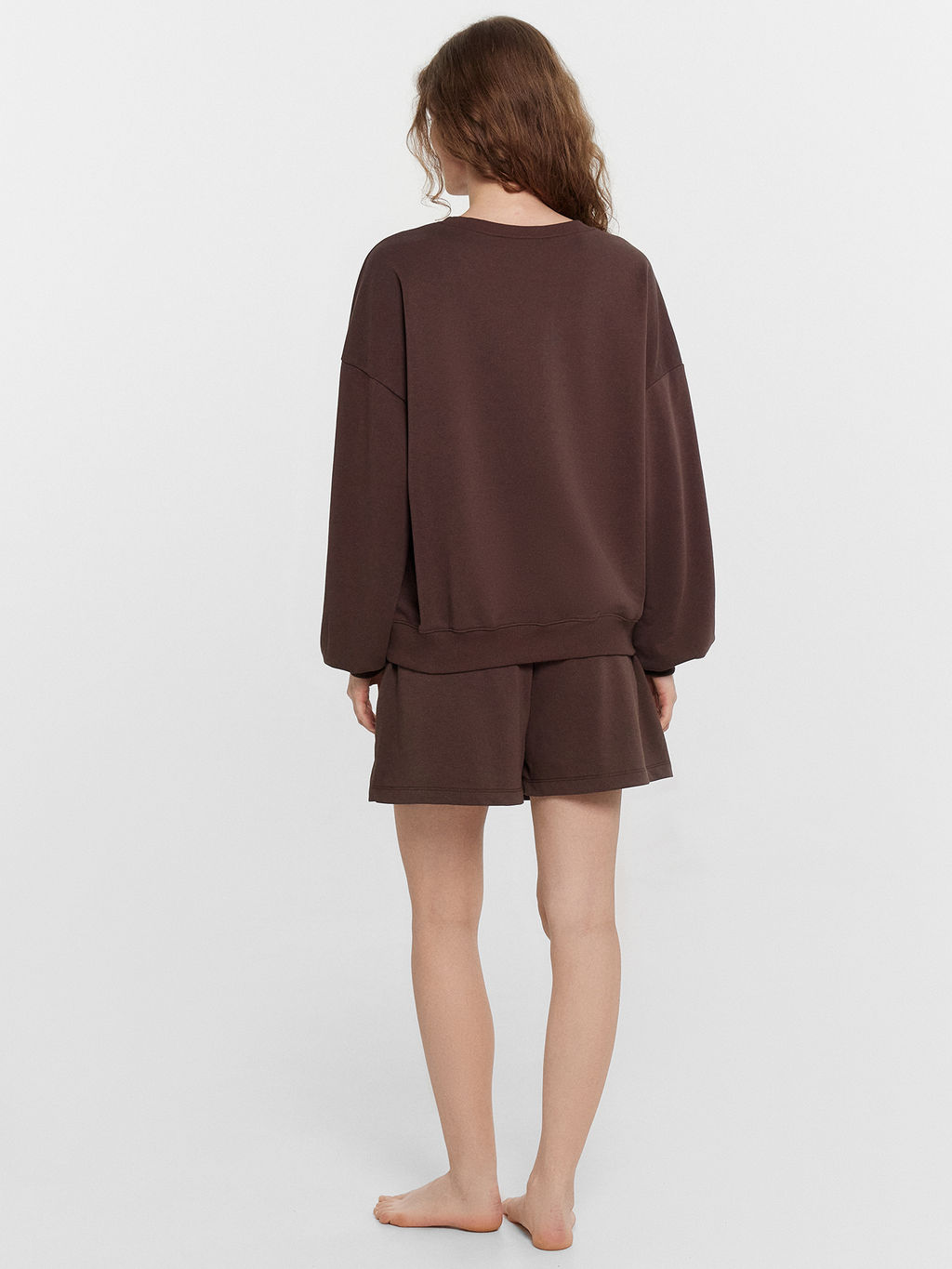 КОМПЛЕКТ ЖЕНСКИЙ (ДЖЕМПЕР, ШОРТЫ)