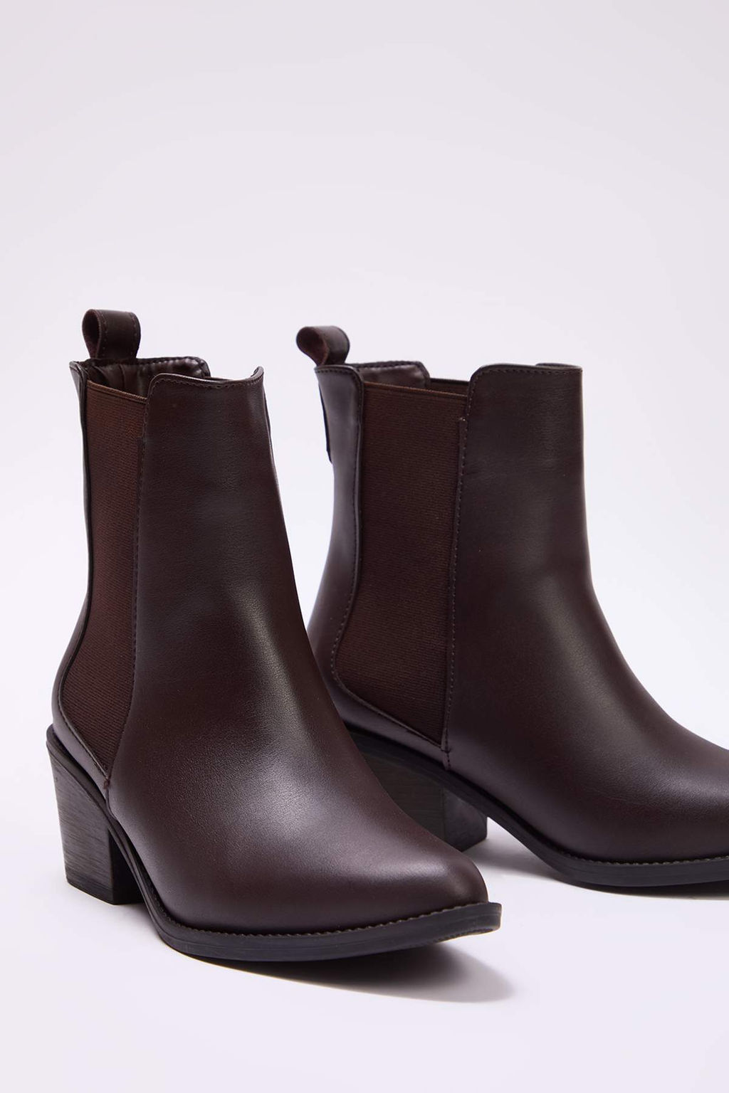 Trendyol Shoes Siyah Lastik Detayl? Kovboy Blok Topuklu Kad?n Bot TAKAW25BO00034 - Trendyolmilla фото 8