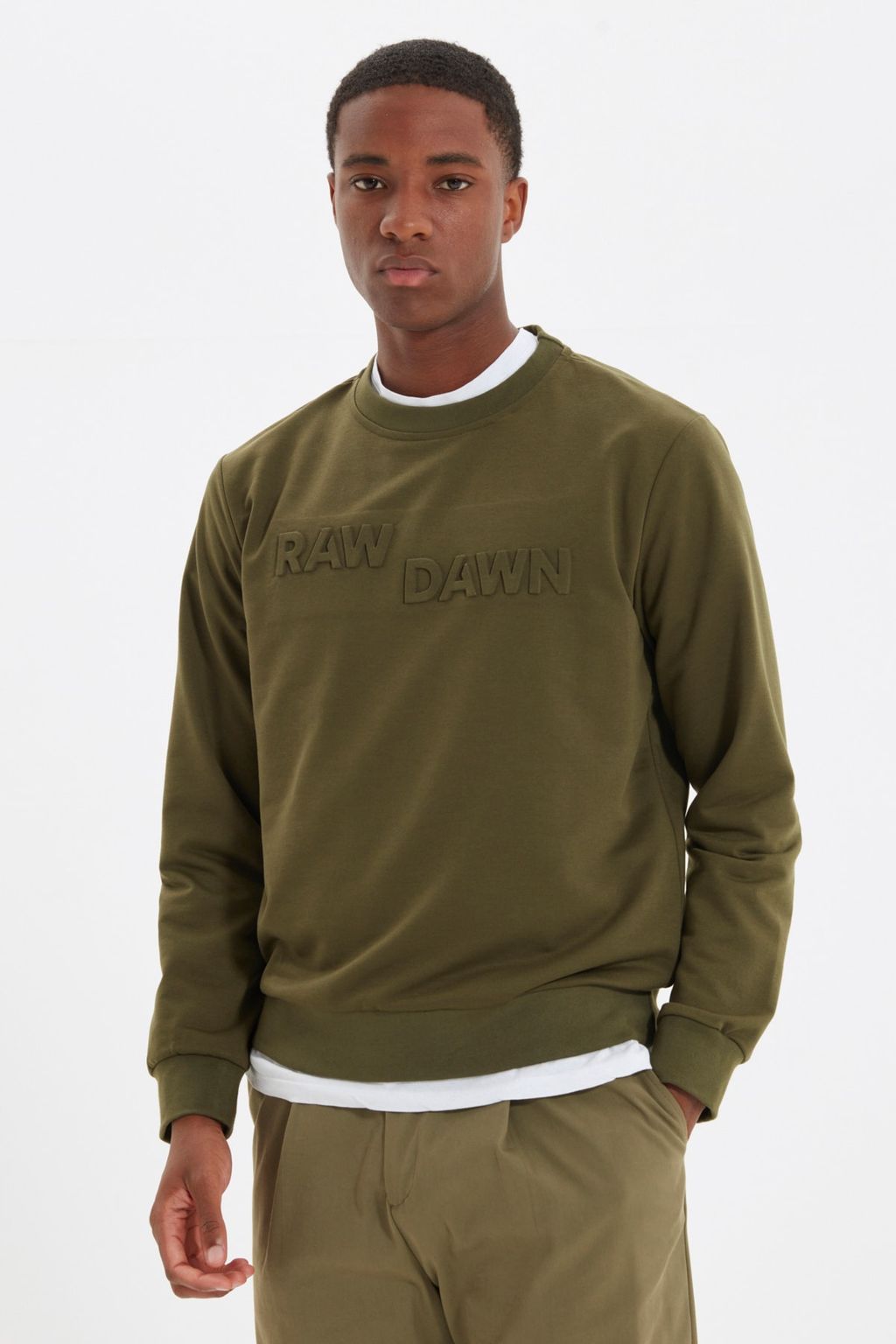 TRENDYOL MAN Haki Regular/Normal Kesim Yaz? Kabartma Bask?l? Sweatshirt TMNAW22SW1295 - Trendyolmilla фото 9