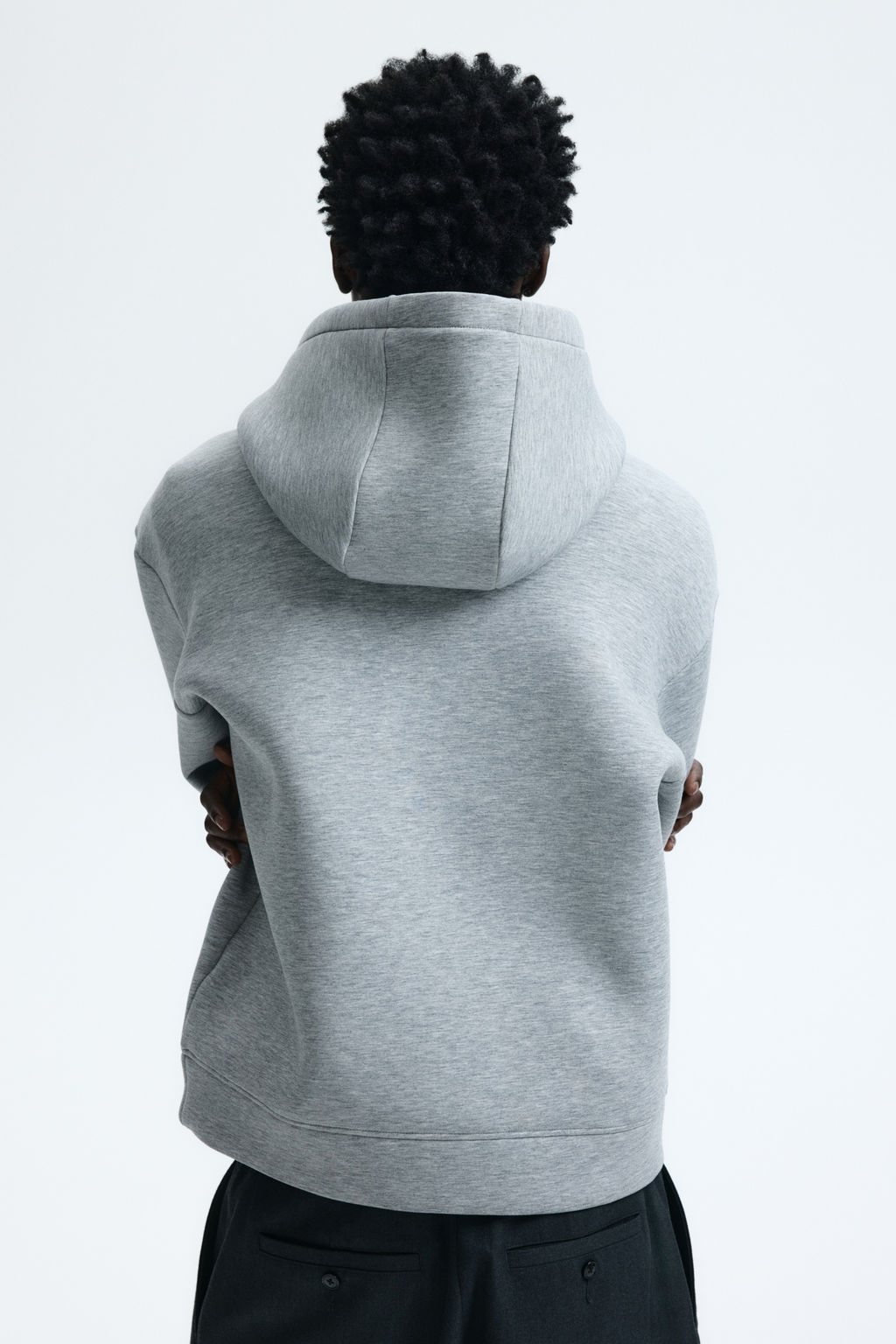Sudadera efecto neopreno con capucha Loose Fit - H&m фото 9