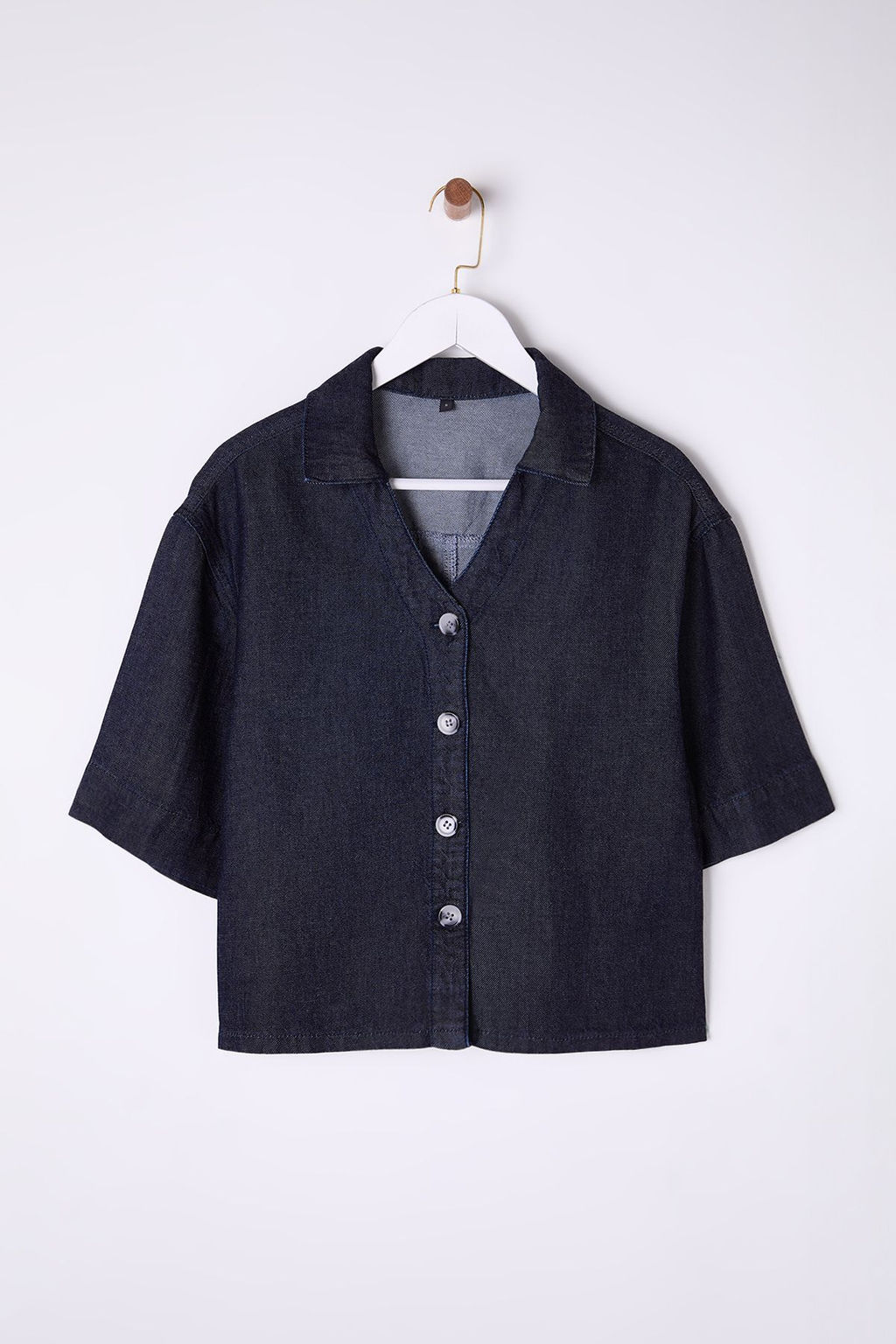 TRENDYOLMILLA Koyu Mavi %100 Tencel V Yaka Denim Gomlek TWOSS25GO00001  фото 6