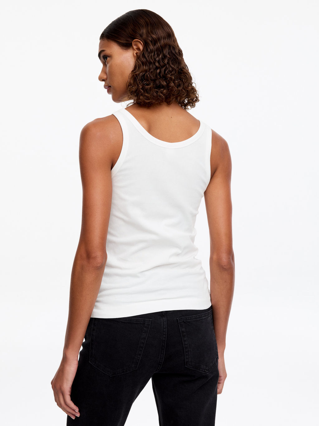 Top sin mangas con escote redondeado - H&m фото 6