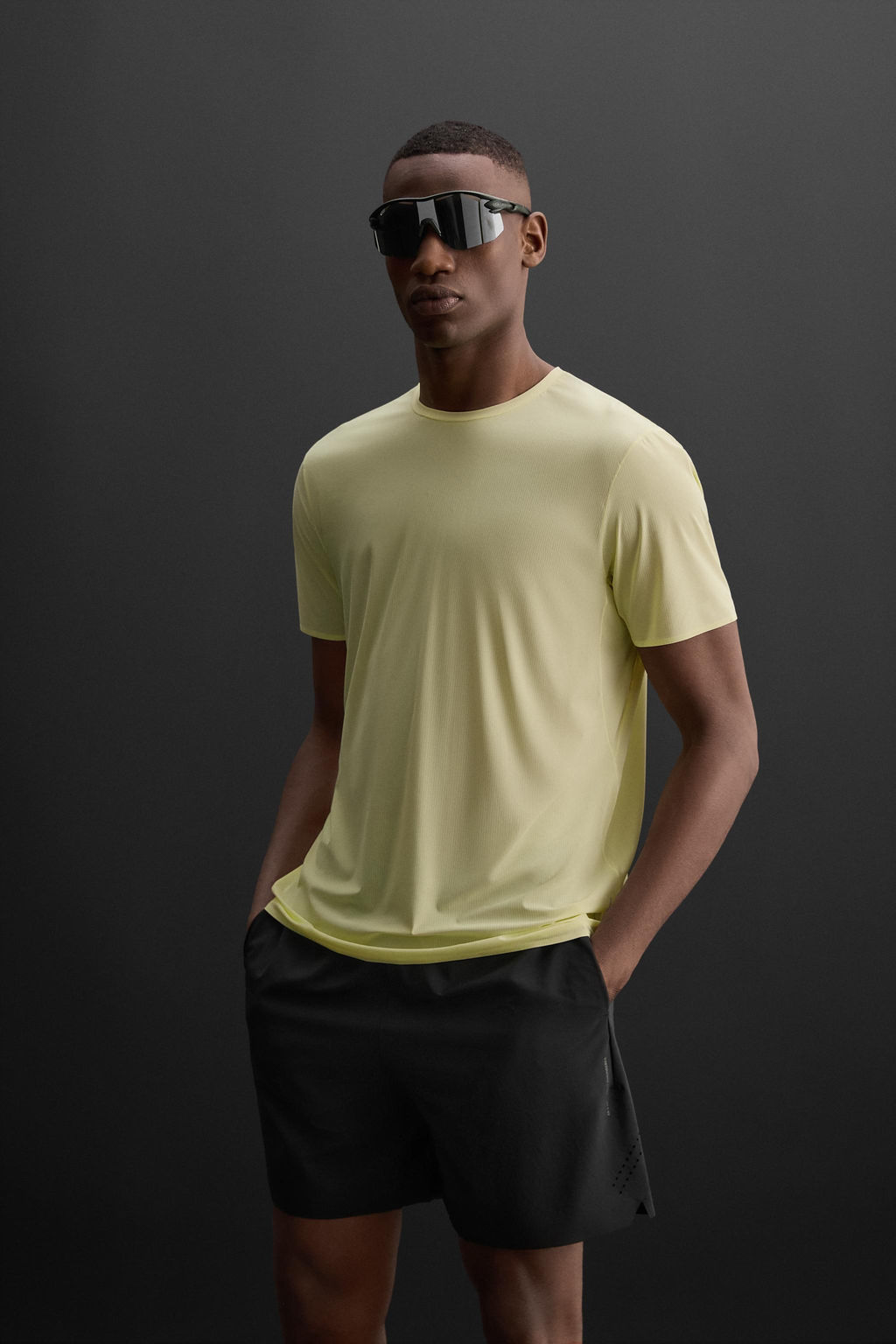 LIGHTWEIGHT TECHNICAL T-SHIRT - Zara фото 2