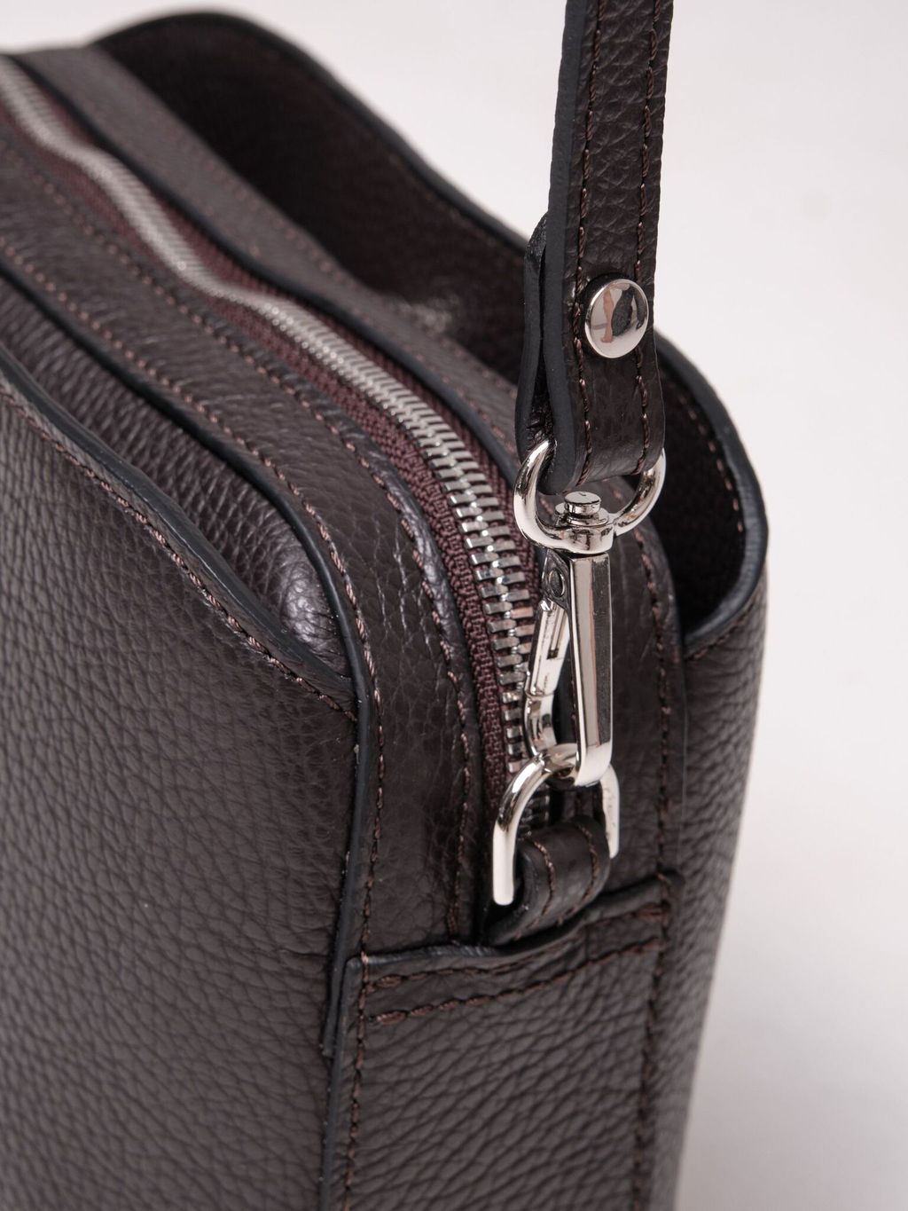 Сумка на плечо кросс-боди Deboro 30848 темно-коричневый