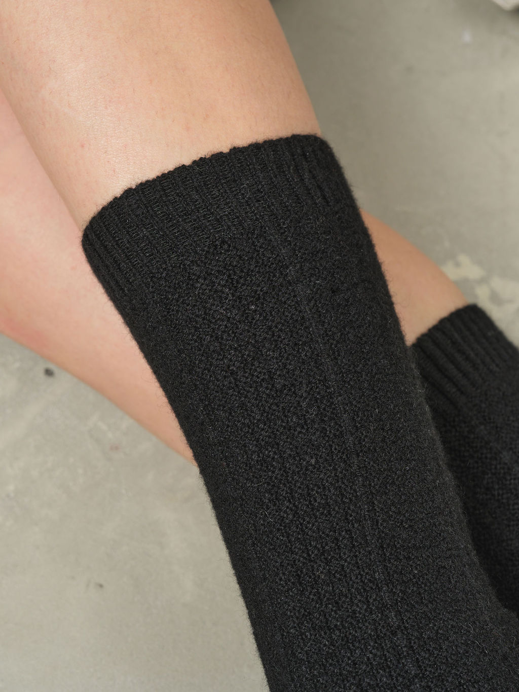 Носки из кашемира KM110206-F черные