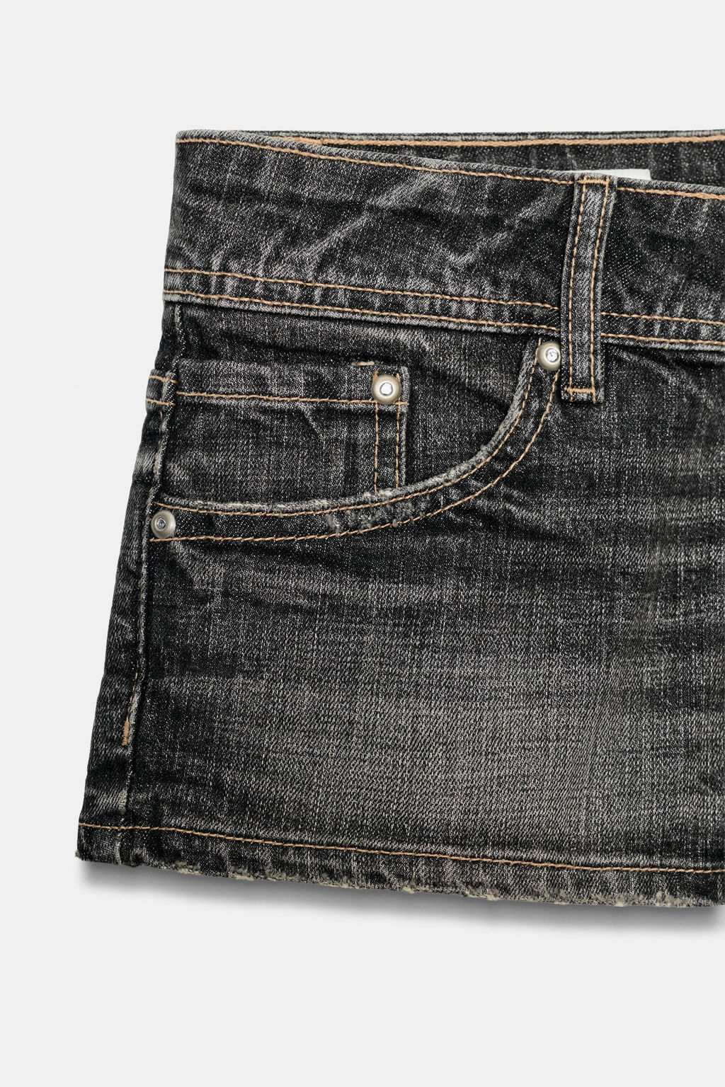 SHORTS MINI DENIM TRF TIRO BAJO / Negro - Zara фото 8