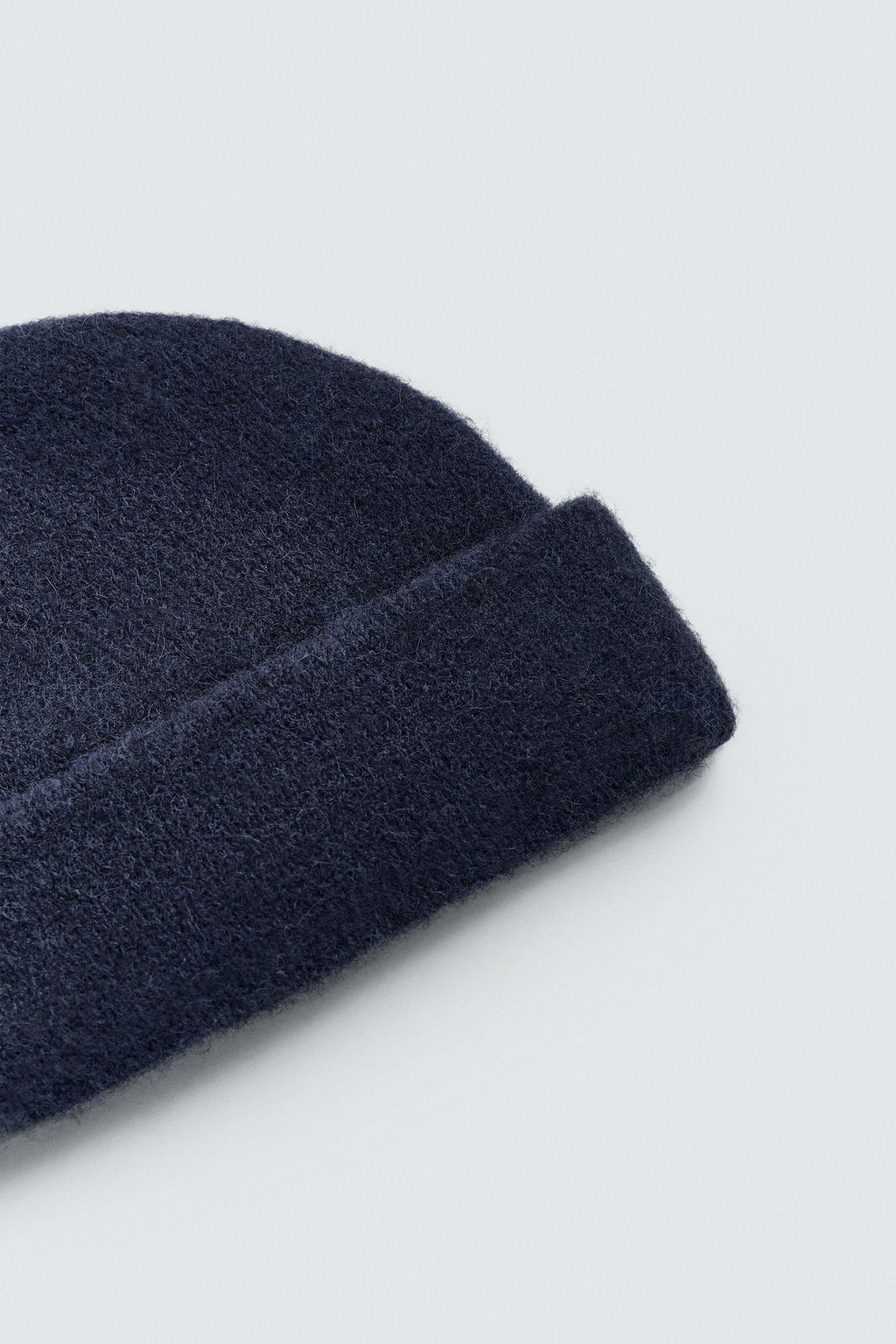 SHORT BRUSHED KNIT BEANIE - Zara фото 4