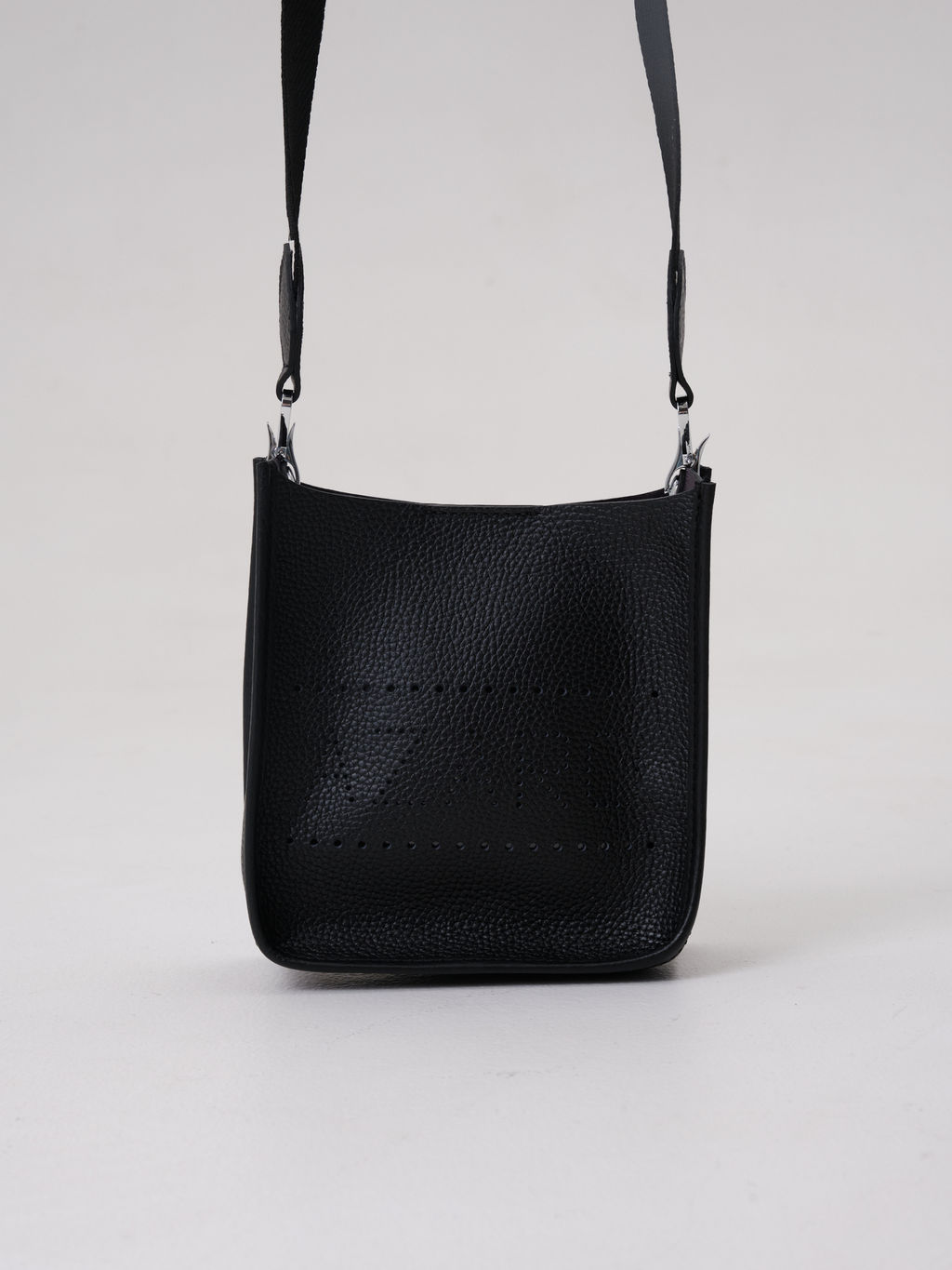 Сумка на плечо Azaro 30996 черный фиолет